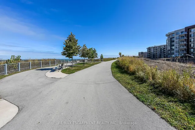 Additional property image - 125 Shoreview Pl Unit 114