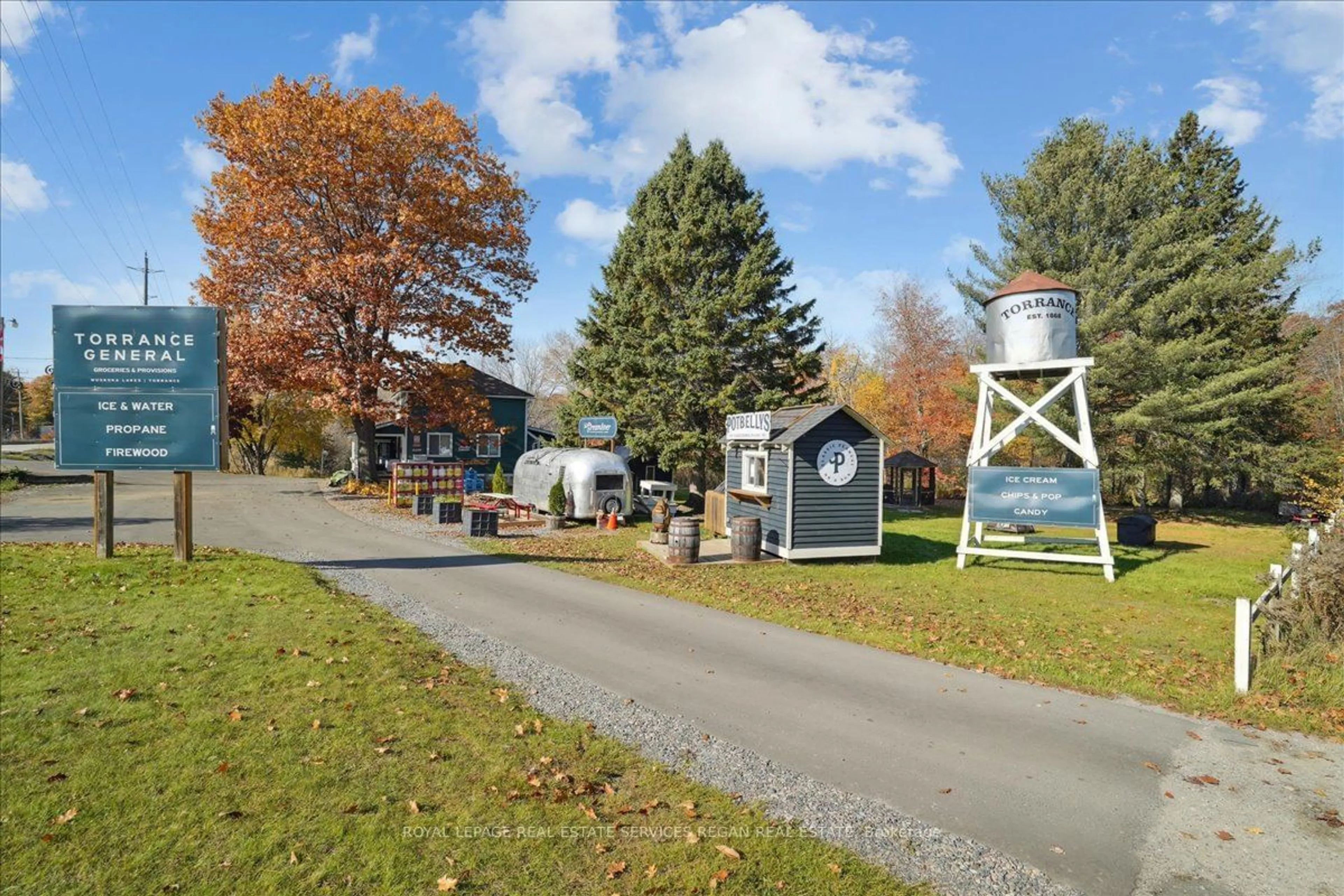 Patio, the street view for 2642 Muskoka Road 169, Muskoka Lakes Ontario P0C 1M0