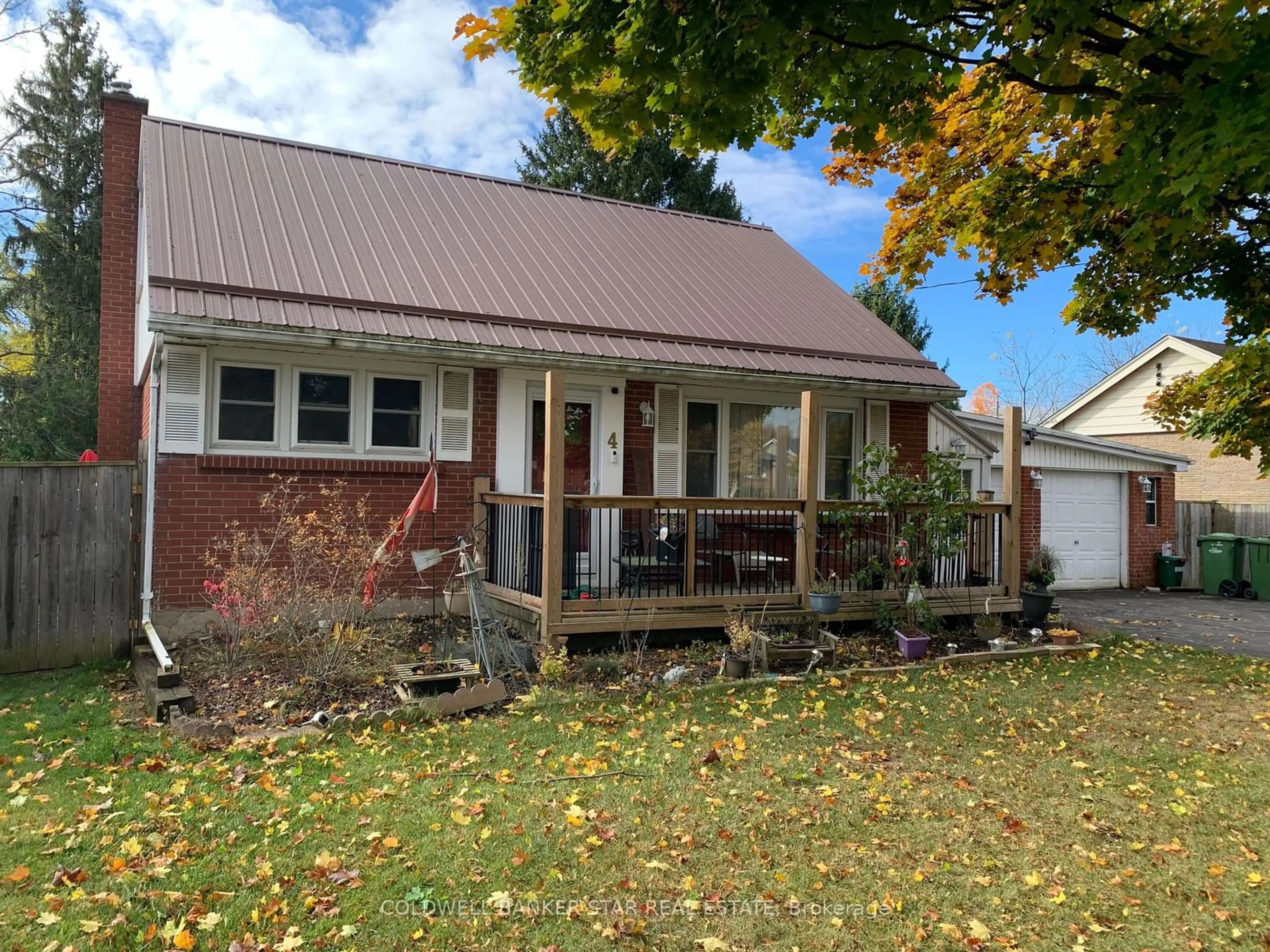 Frontside or backside of a home, cottage for 4 Montcalm St, St. Thomas Ontario N5P 2C2