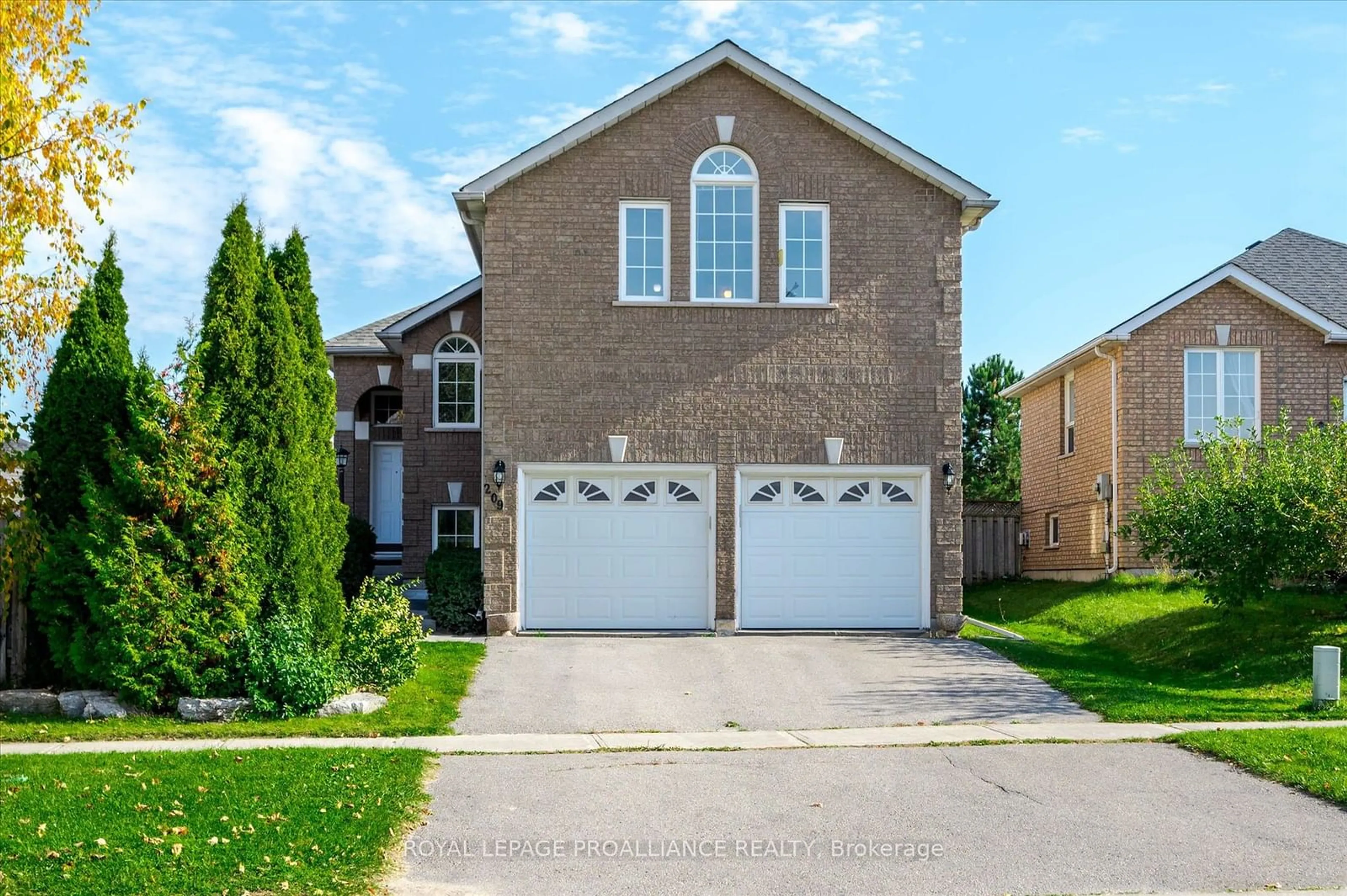 Frontside or backside of a home, cottage for 209 Towerhill Rd, Peterborough Ontario K9H 7N7