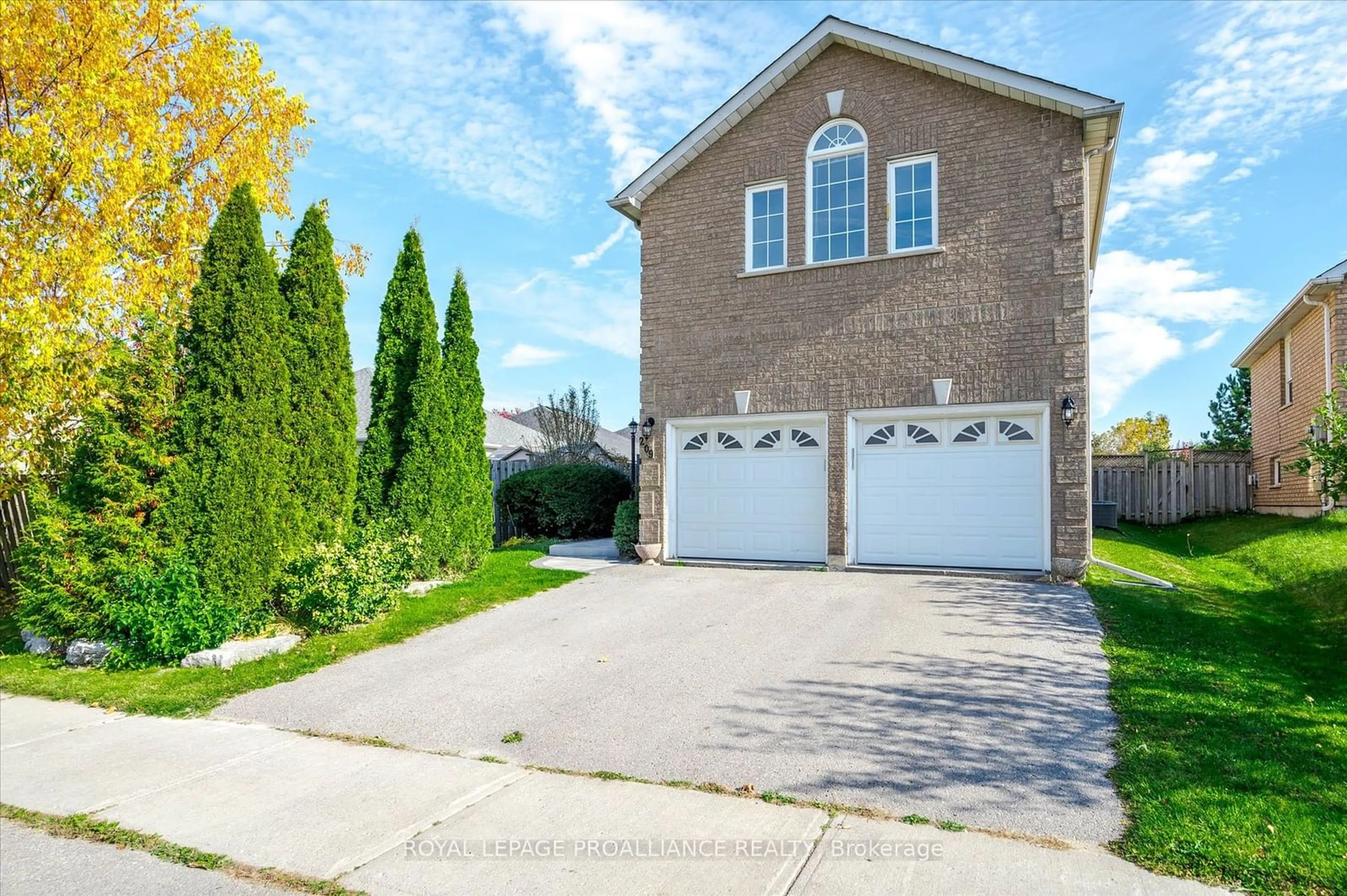 Frontside or backside of a home, the street view for 209 Towerhill Rd, Peterborough Ontario K9H 7N7