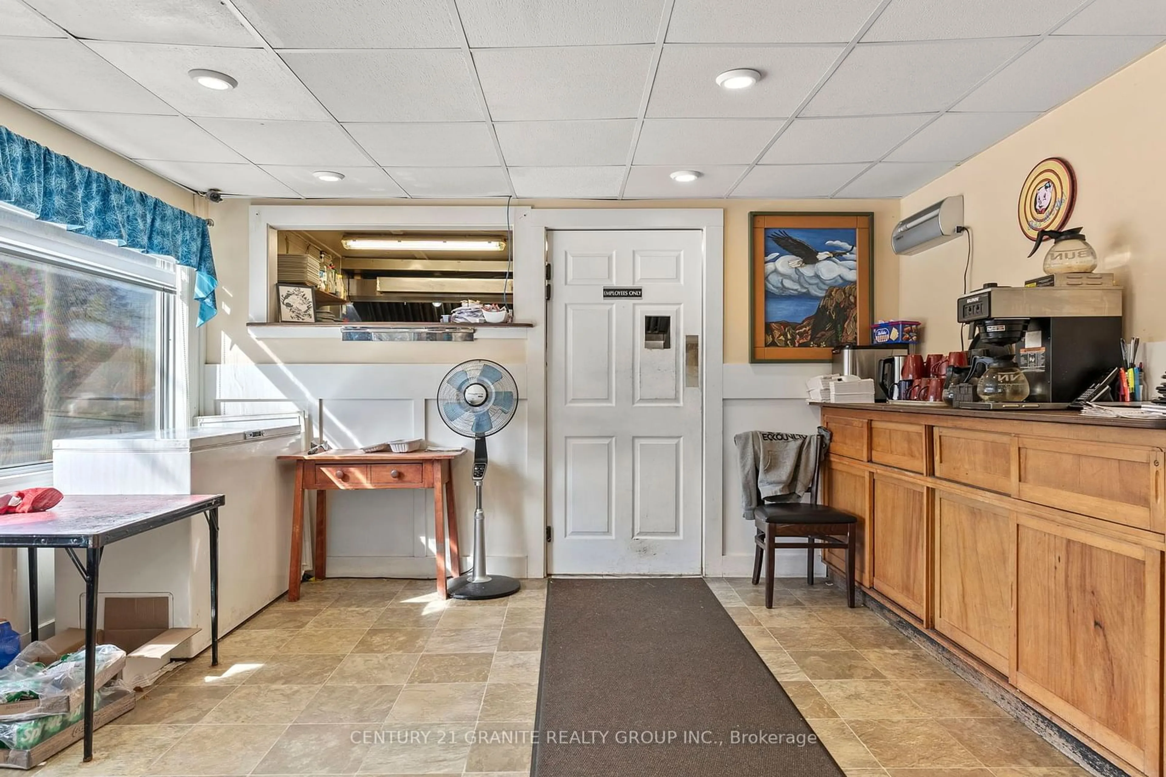 Indoor foyer, wood floors for 185 Hastings St, Bancroft Ontario K0L 1C0