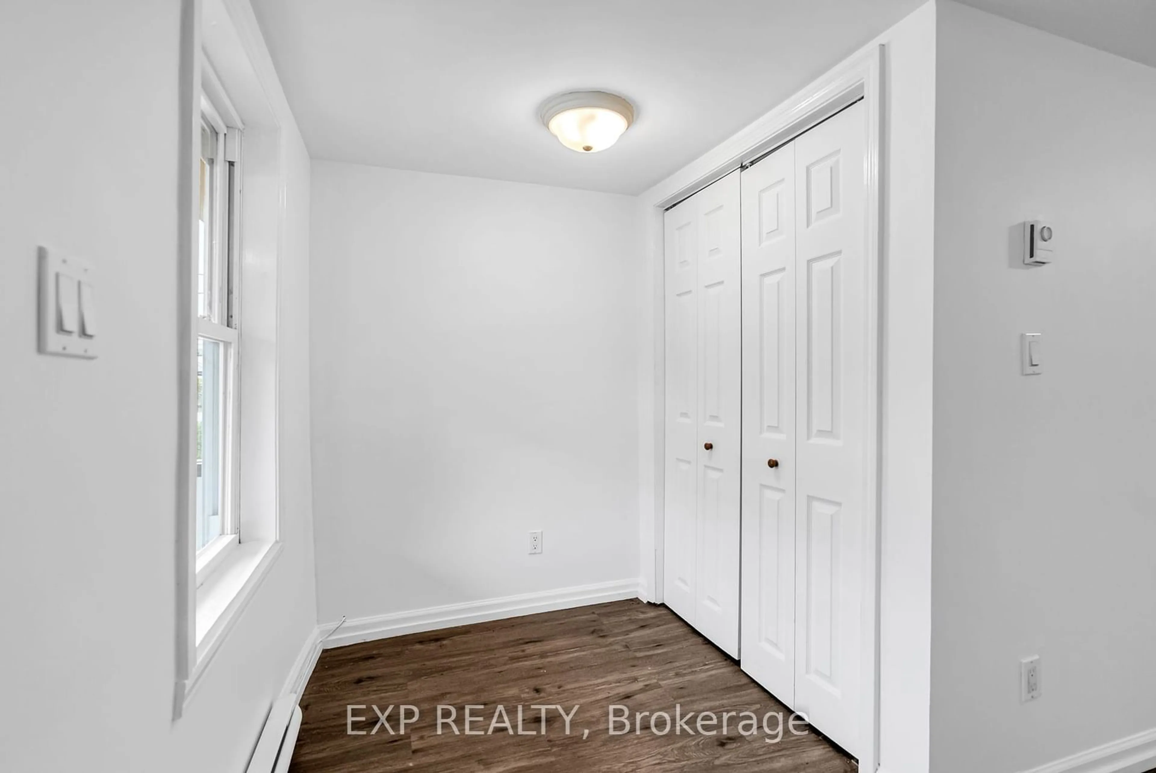 Indoor entryway, unknown floor for 10 Whitehead Ave, Cornwall Ontario K6J 1B1