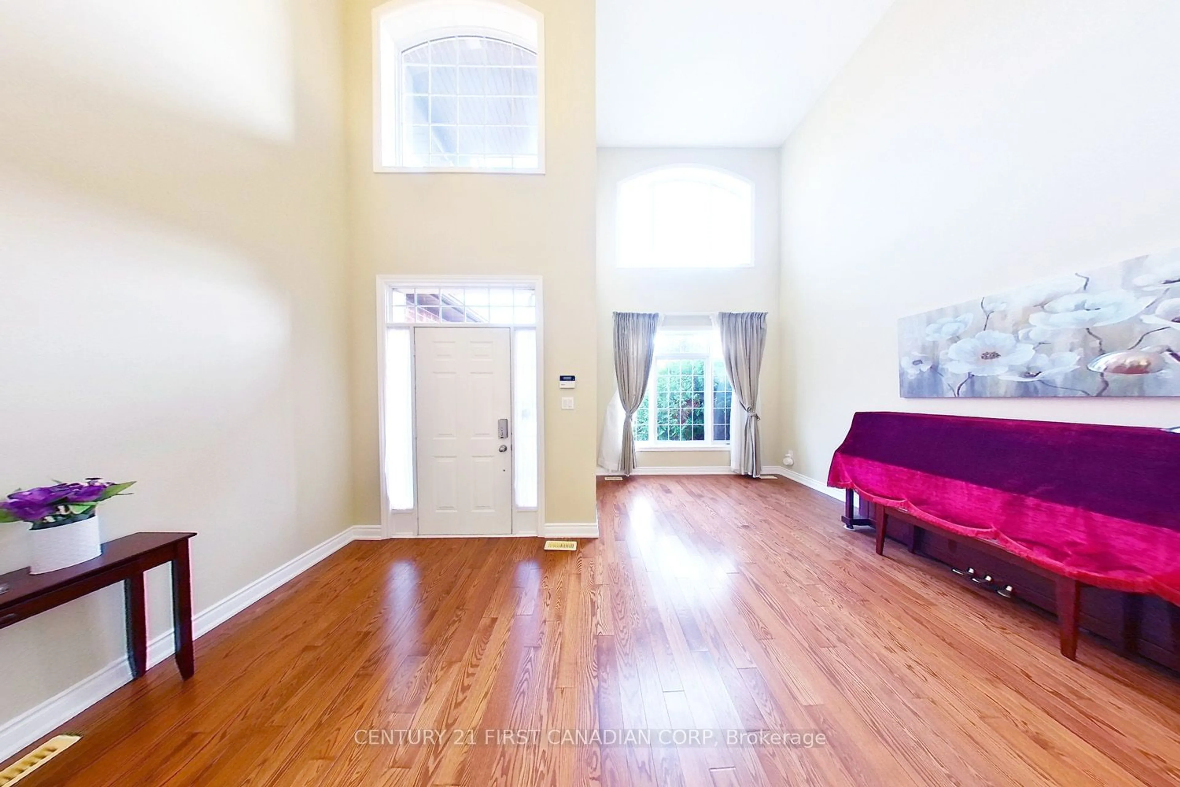 Indoor entryway, wood floors for 448 COTTONTAIL Cres, London Ontario N5X 4N4