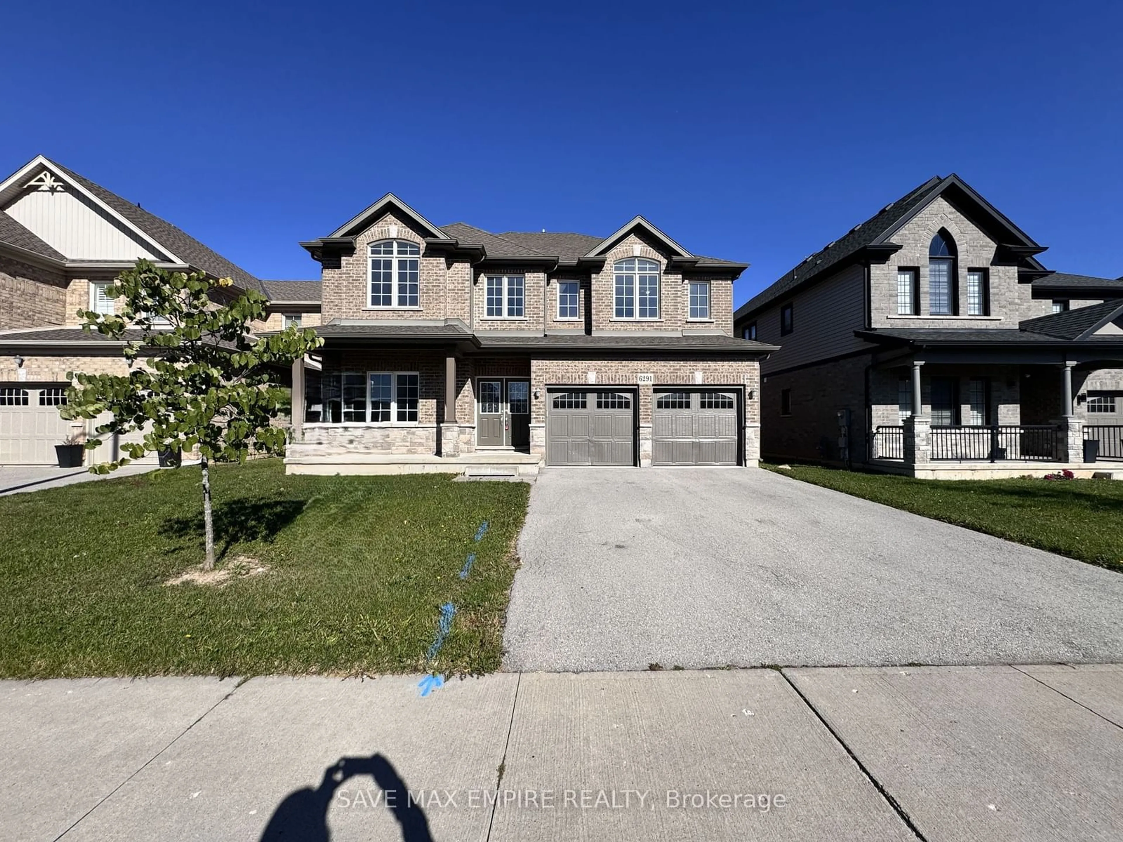 Frontside or backside of a home, the street view for 6291 Sam Iorfida Dr, Niagara Falls Ontario L2G 0G9