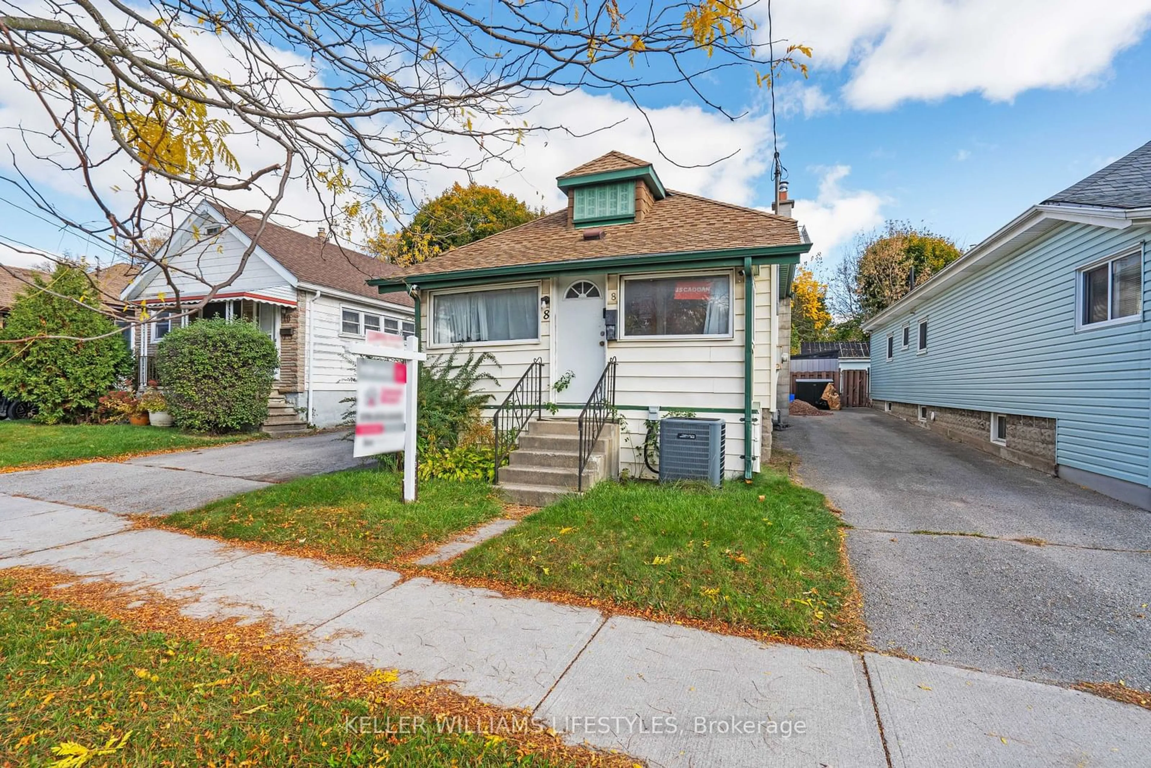 Frontside or backside of a home, the street view for 8 Boullee St, London Ontario N5Y 1T4