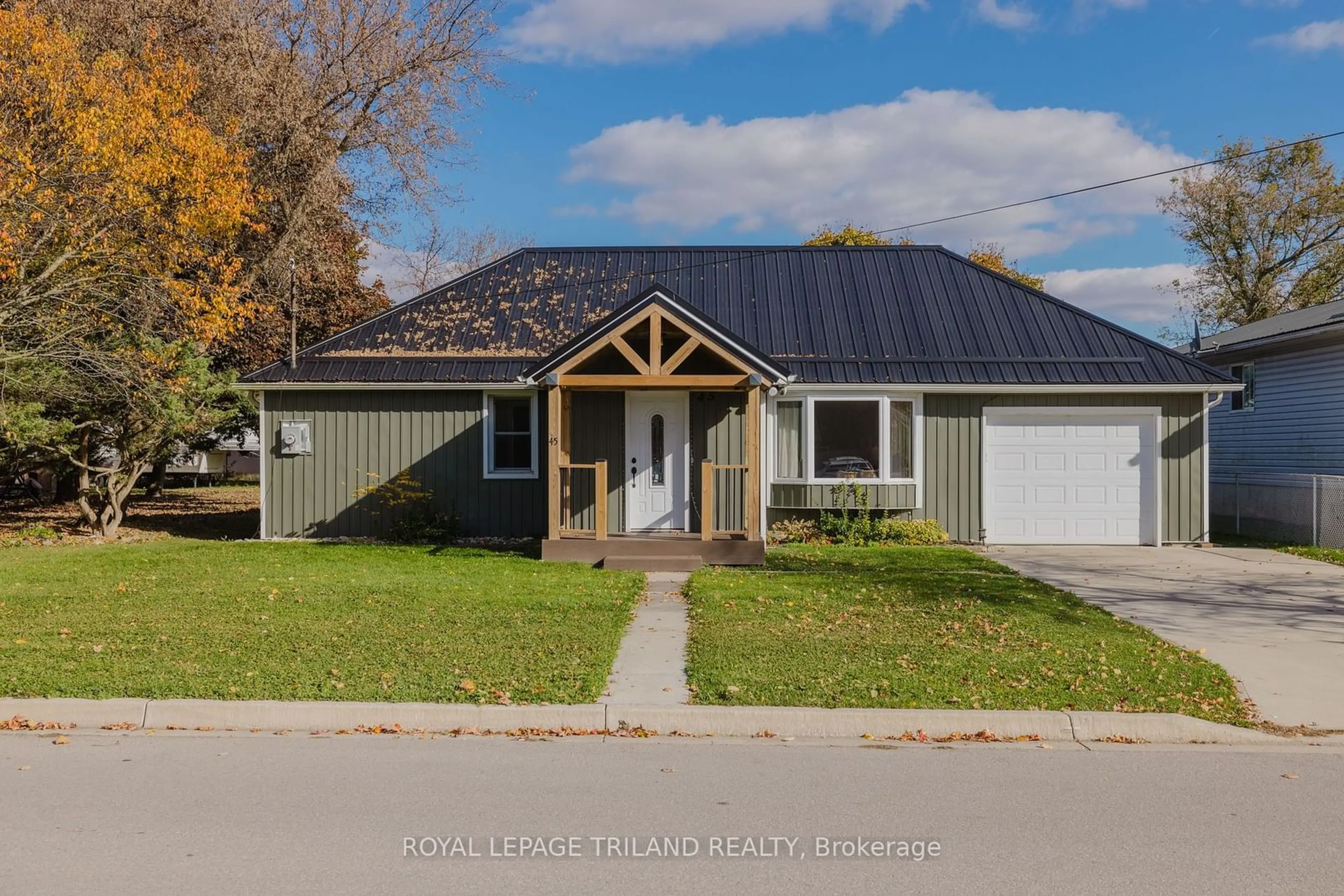 Frontside or backside of a home, cottage for 45 Victoria St, Aylmer Ontario N5H 1X5