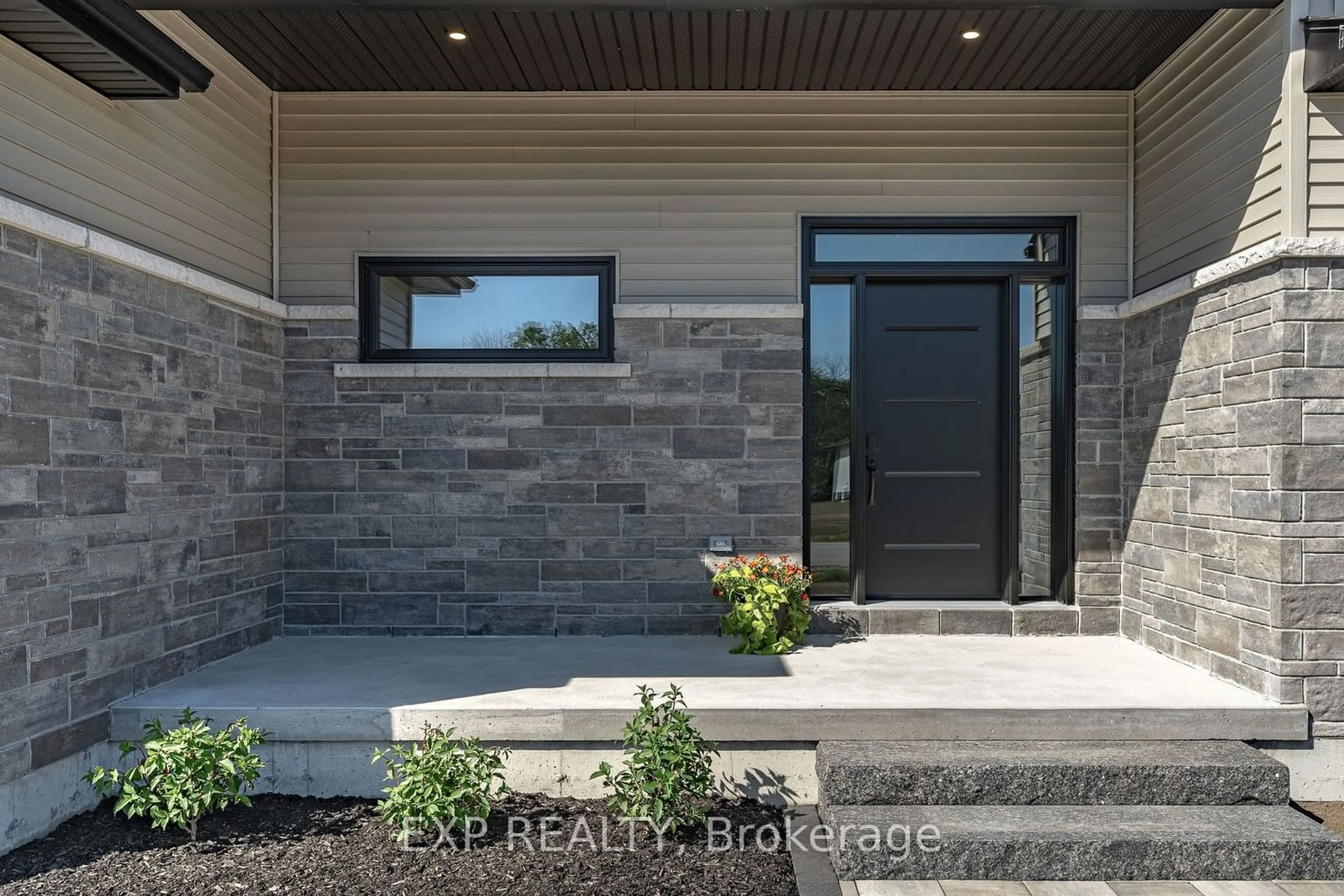 Indoor entryway, cement floor for 131 Michael's Way, Quinte West Ontario K0K 1L0