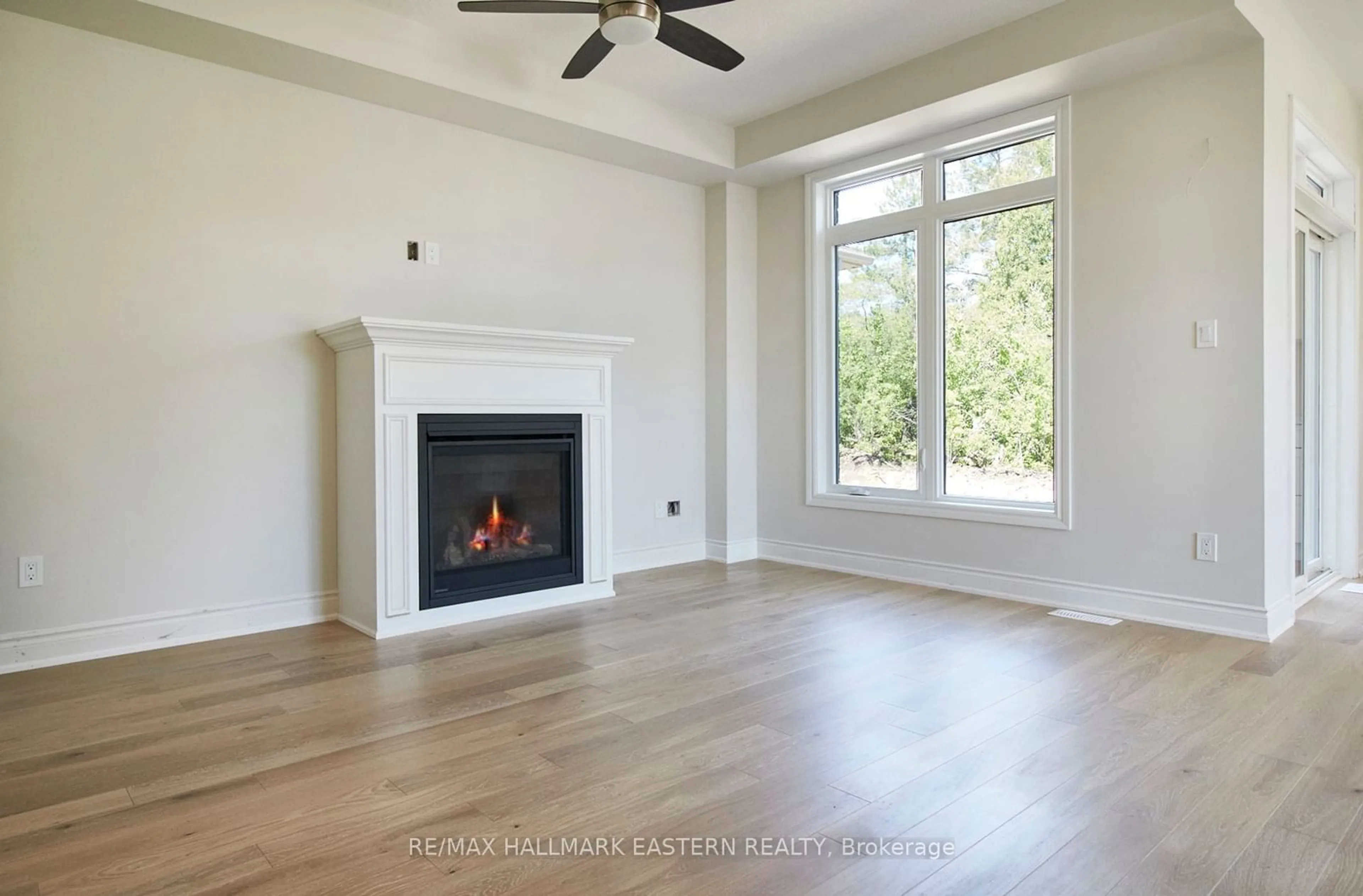 A pic of a room, wood floors for 22 Coldbrook Dr, Cavan Monaghan Ontario L0A 1G0