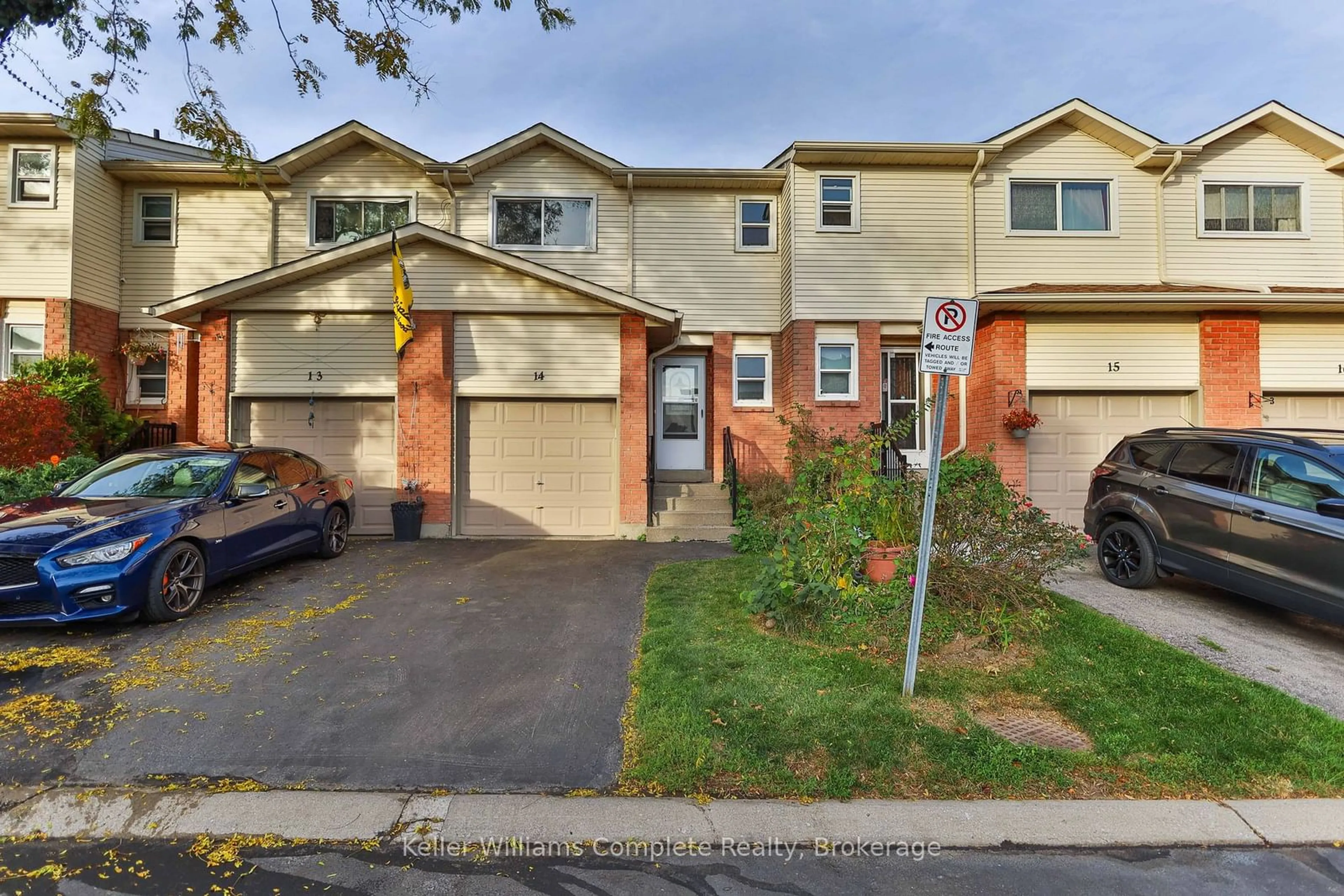 A pic from exterior of the house or condo, the street view for 15 Derby St, Hamilton Ontario L8W 3T3