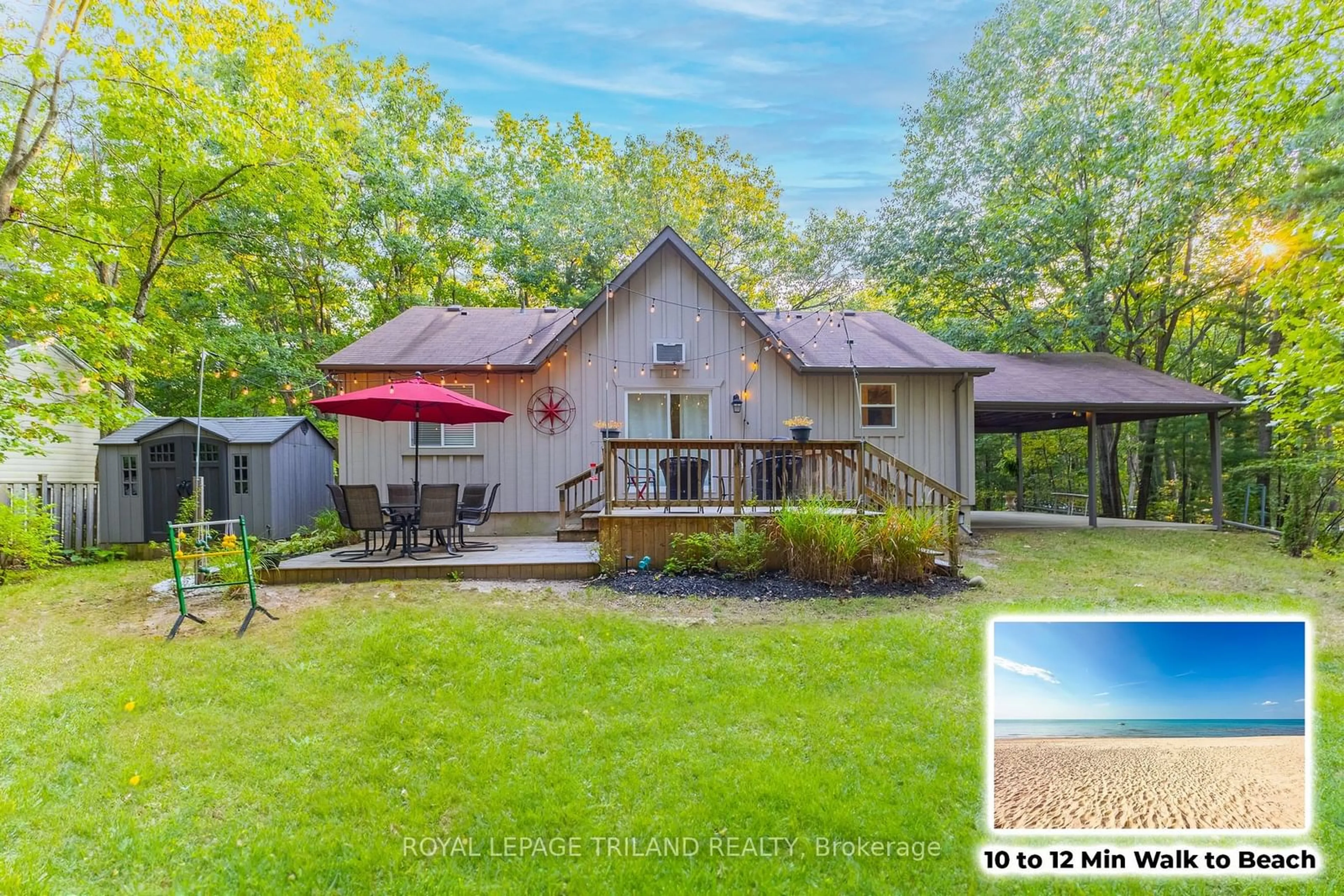 Frontside or backside of a home, cottage for 10248 Pinetree Dr, Lambton Shores Ontario N0M 1T0