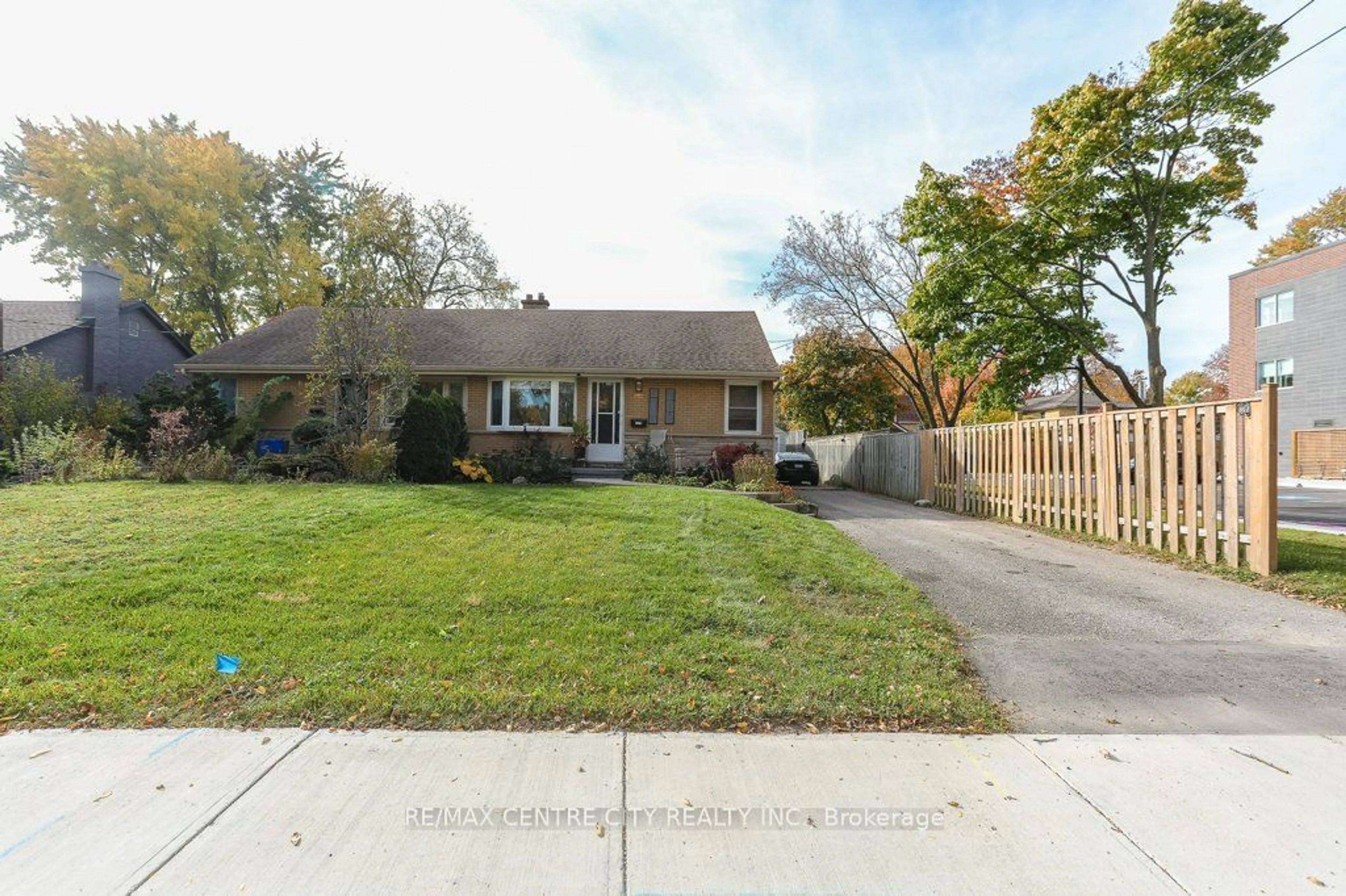 Frontside or backside of a home, the street view for 347 Sylvan St #B, London Ontario N6C 4L9