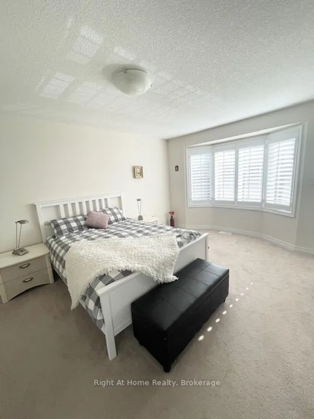 Additional image 10 of 35 CHARLESWOOD Cres