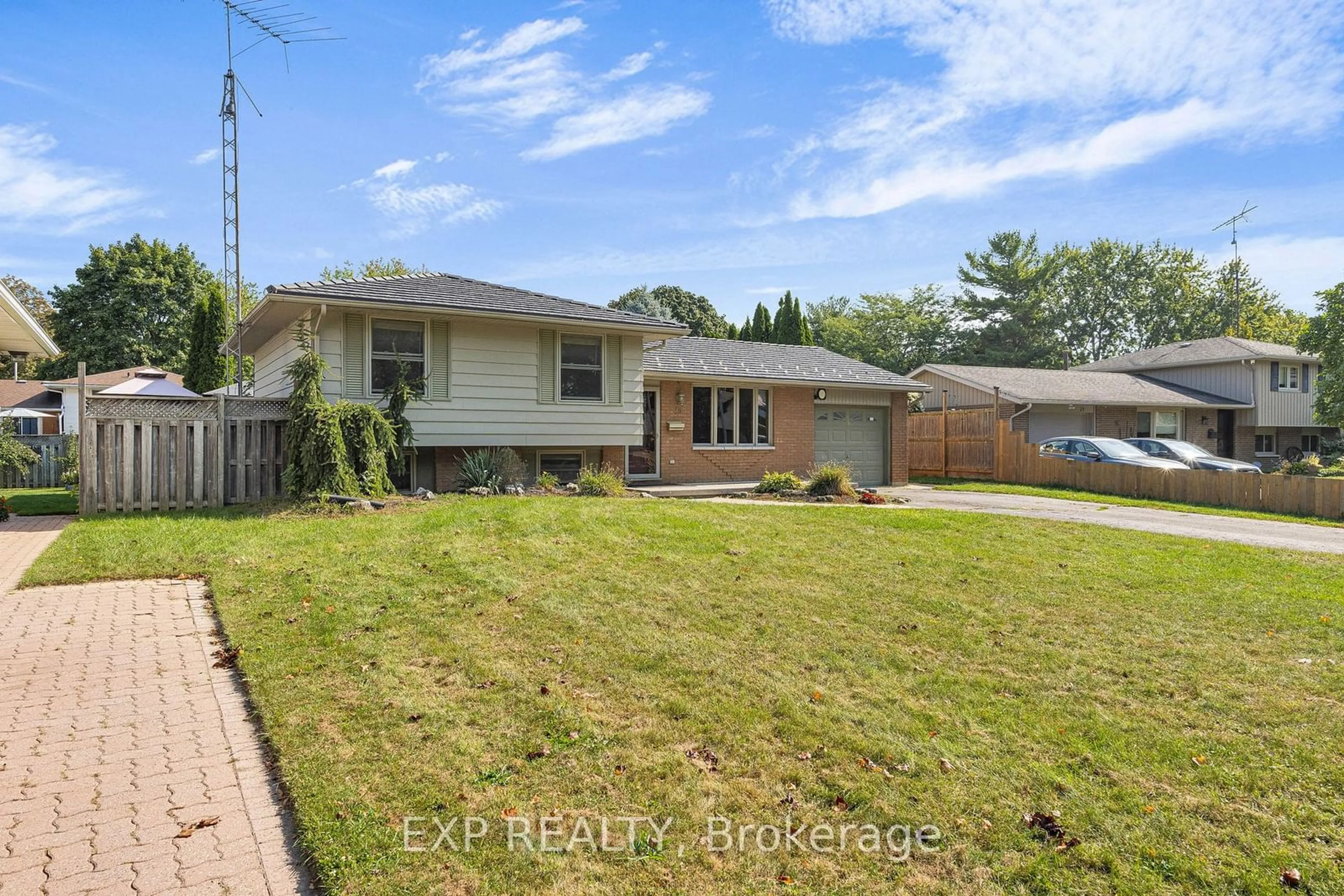 Frontside or backside of a home, the fenced backyard for 20 Mallard Pl, Chatham-Kent Ontario N7L 4A6