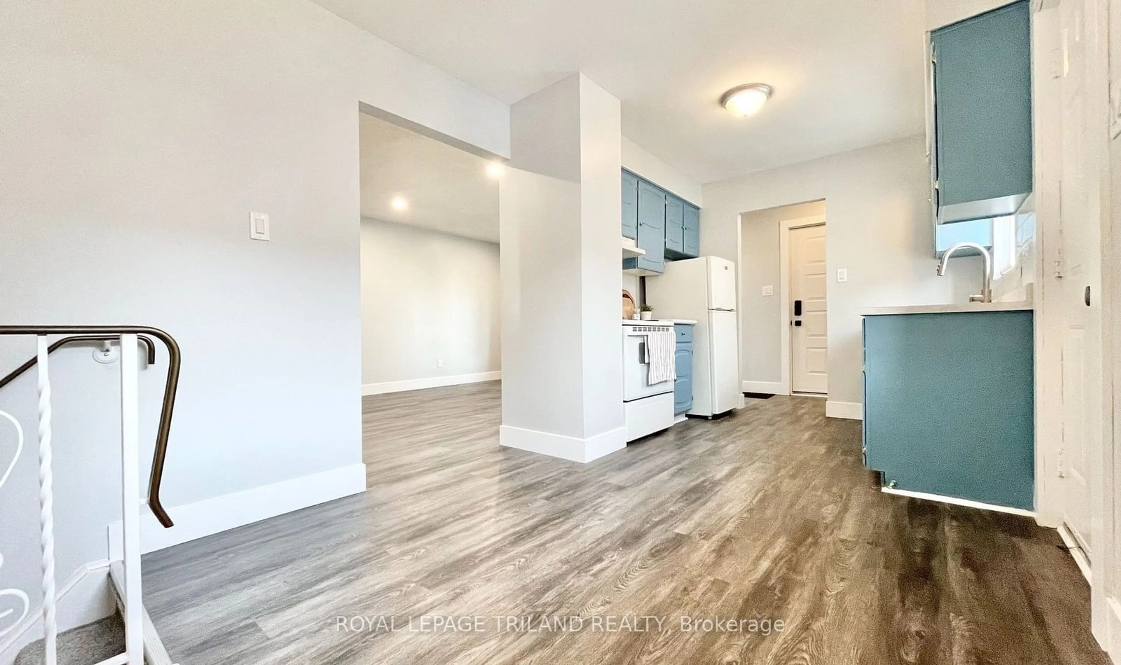 A pic of a room, wood floors for 65 Manor Rd, St. Thomas Ontario N5R 5R3