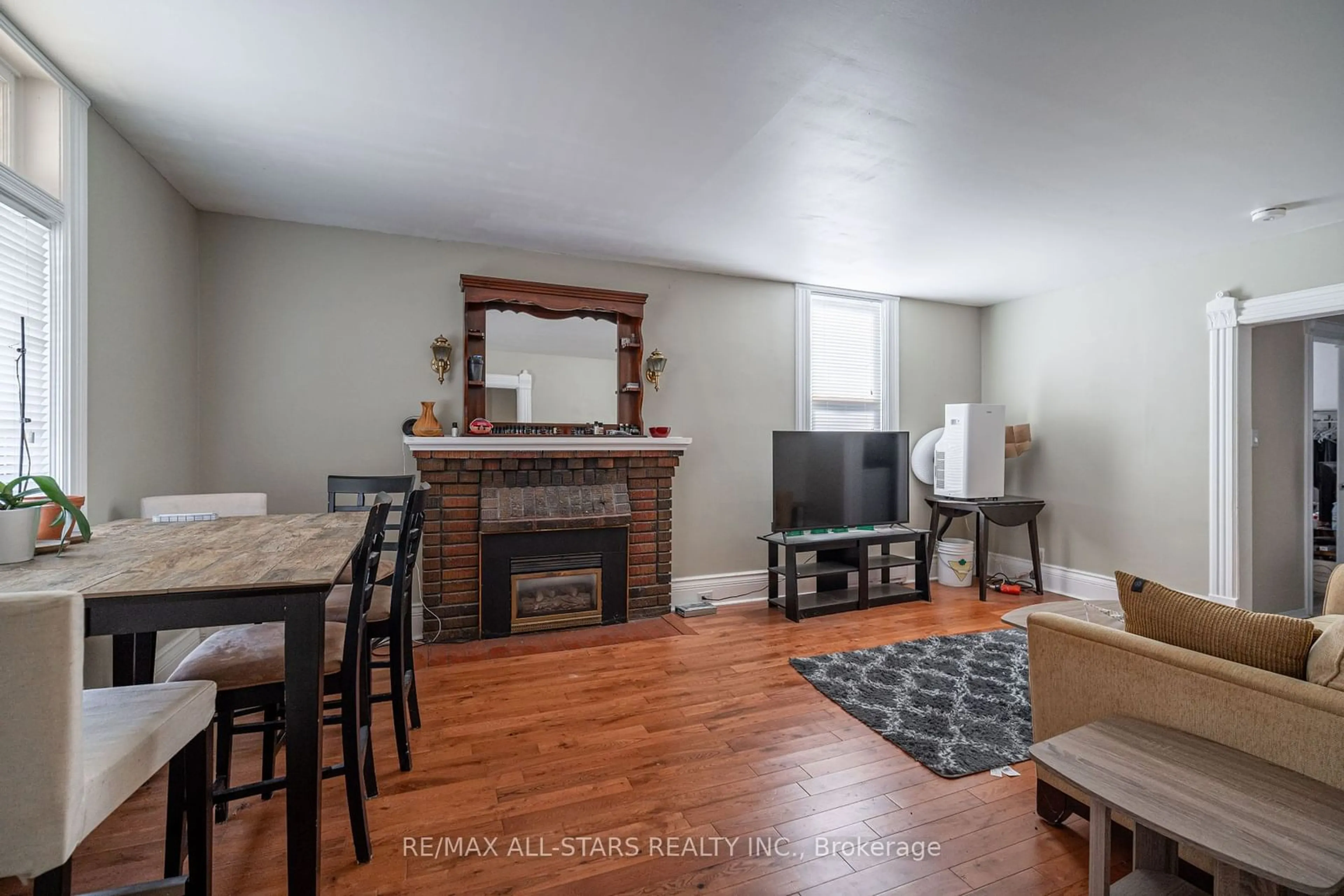 Living room, wood floors for 301 Park St, Peterborough Ontario K9J 3W6