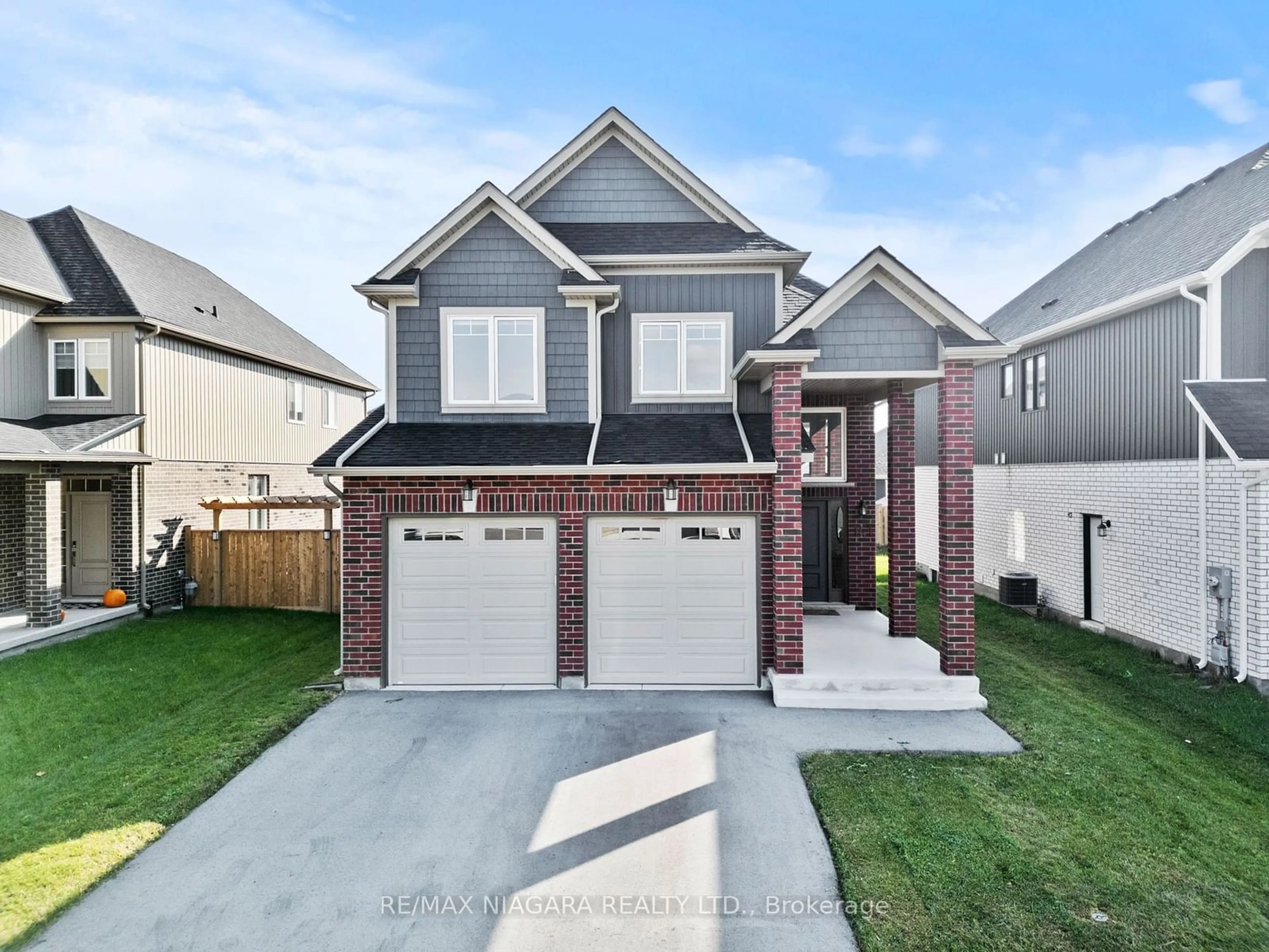 Frontside or backside of a home, the street view for 141 Susan Dr, Pelham Ontario L0S 1E6