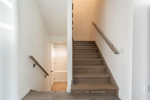 Additional property image - 128 FAIREY Cres
