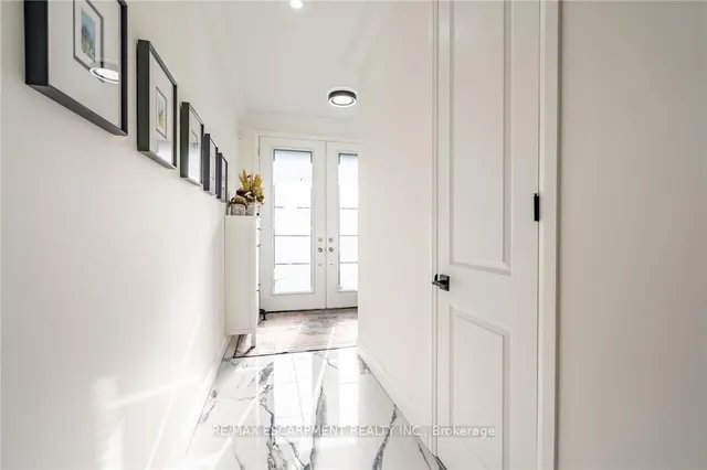 Additional property image - 128 FAIREY Cres