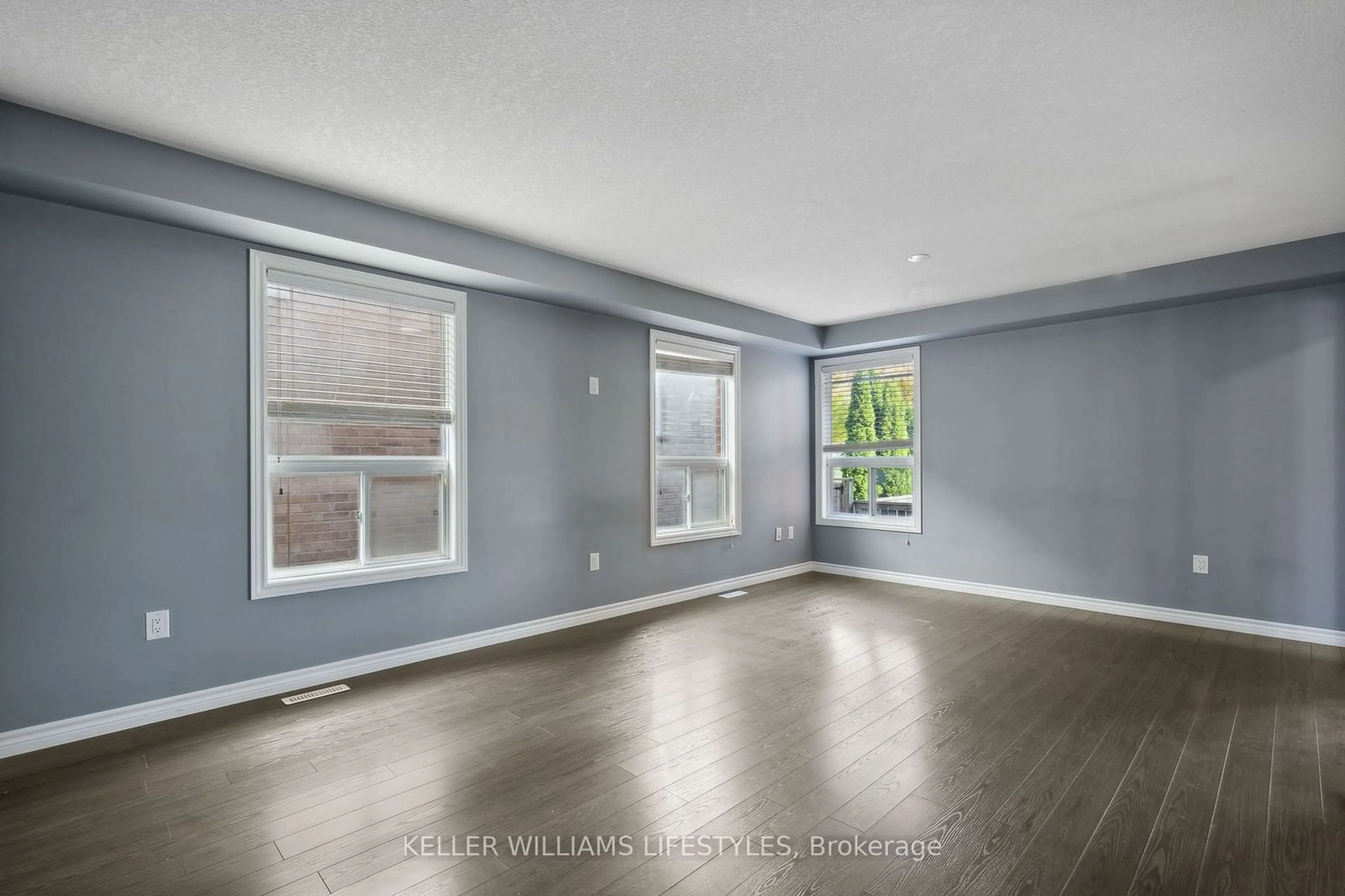 A pic of a room, wood floors for 832 Oakcrossing Rd, London Ontario N6H 0A4