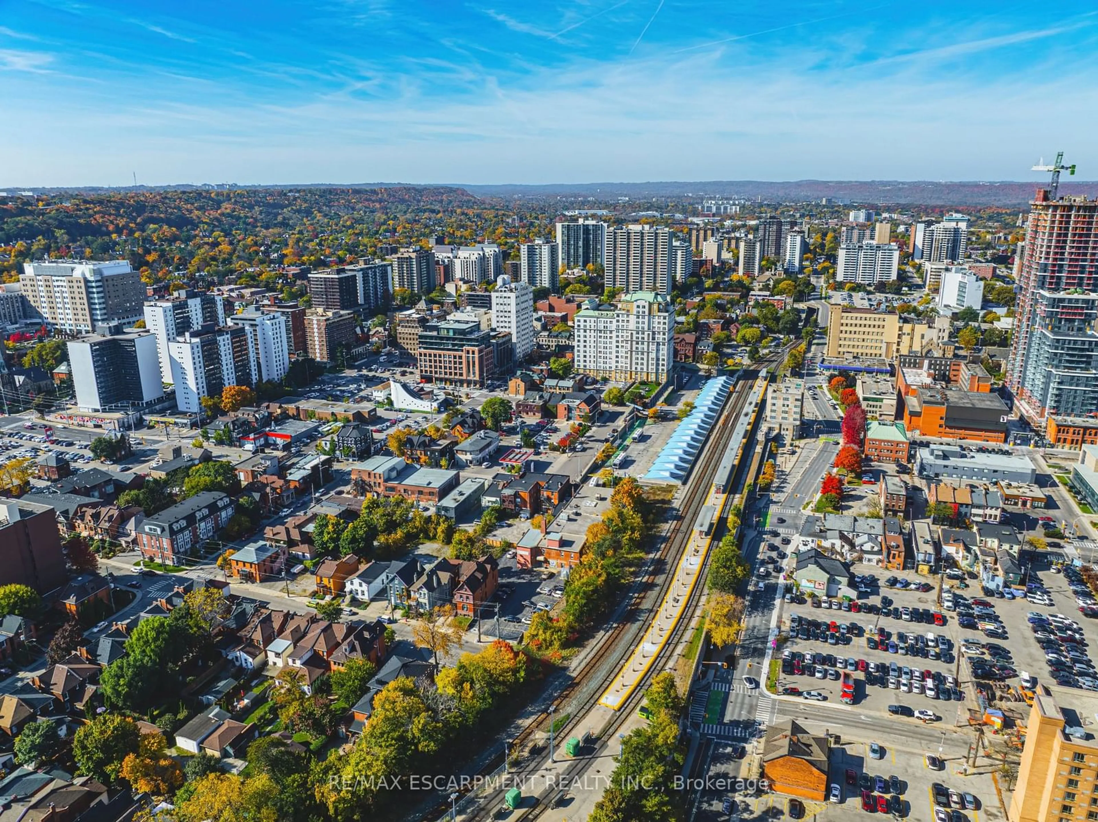 A pic from exterior of the house or condo, the view of city buildings for 175 Hunter St #504, Hamilton Ontario L8N 4E7