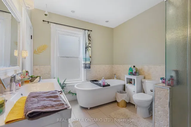 Additional property image - 2087 Governors Rd
