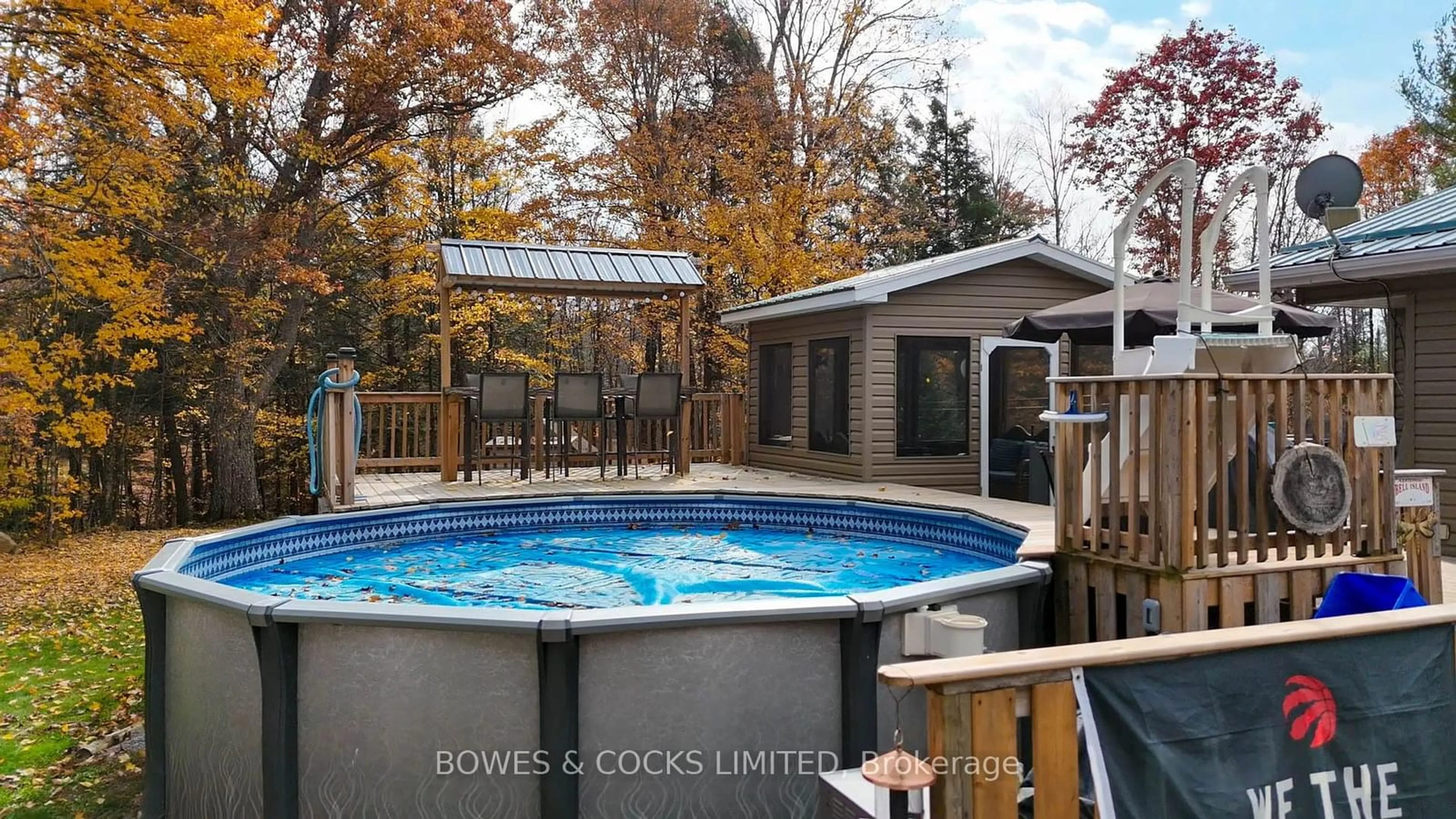 Indoor or outdoor pool for 1617 County Rd 504, North Kawartha Ontario K0L 1A0