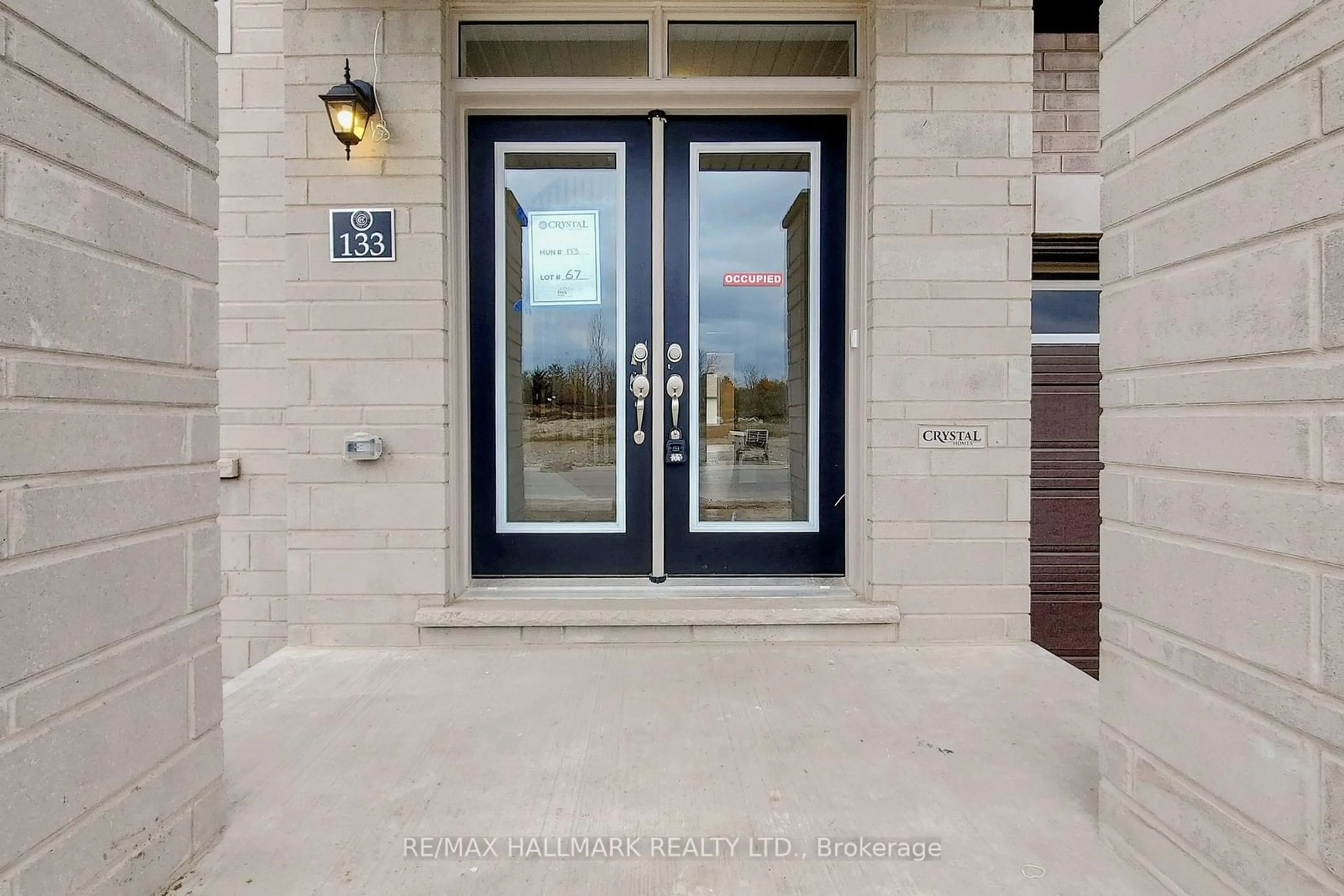 Indoor entryway, ceramic floors for 133 Bendemere Rd, Brant Ontario N3L 0M8