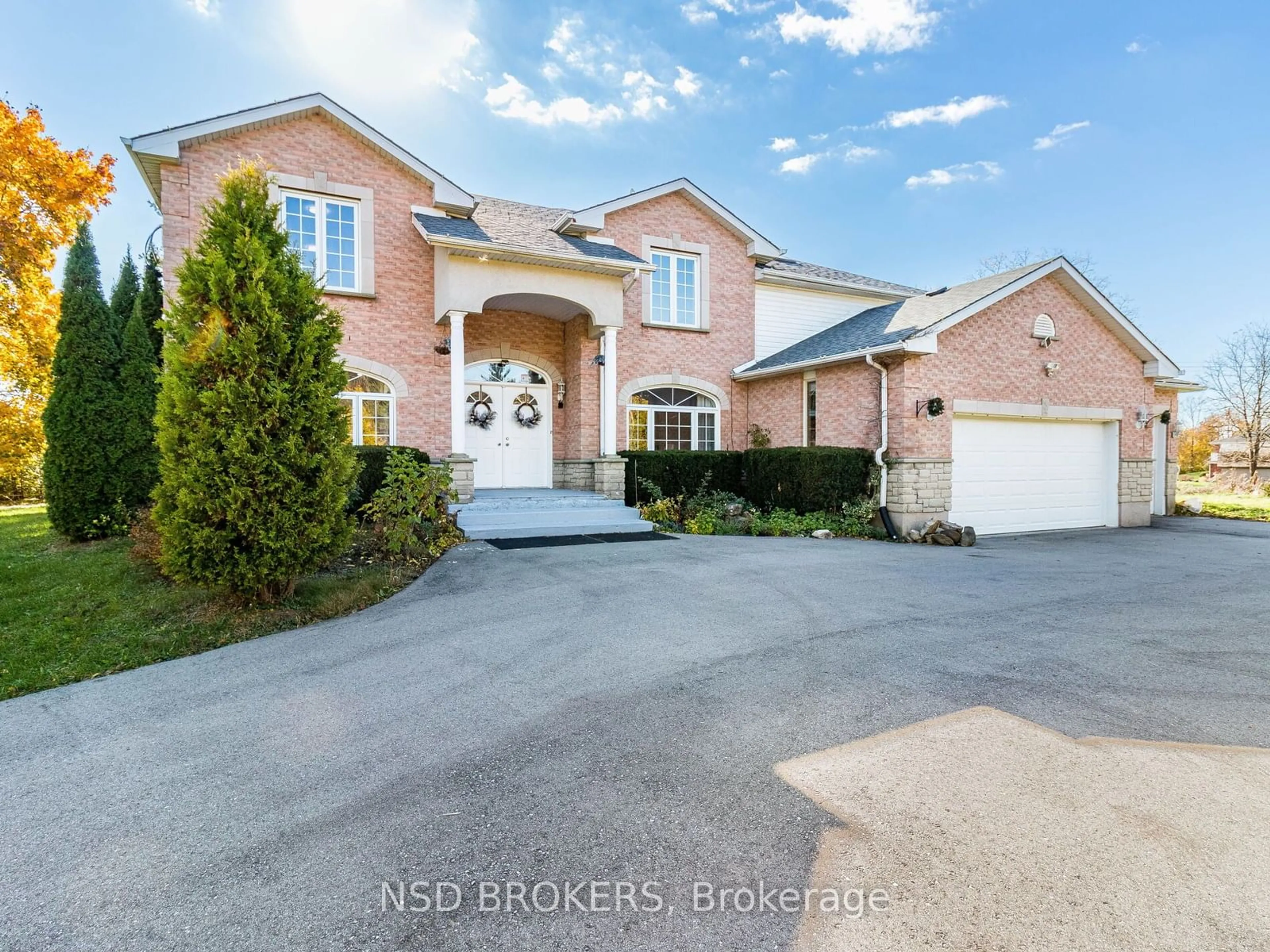 Frontside or backside of a home, the street view for 891 Hwy 8, Hamilton Ontario L9H 5E1