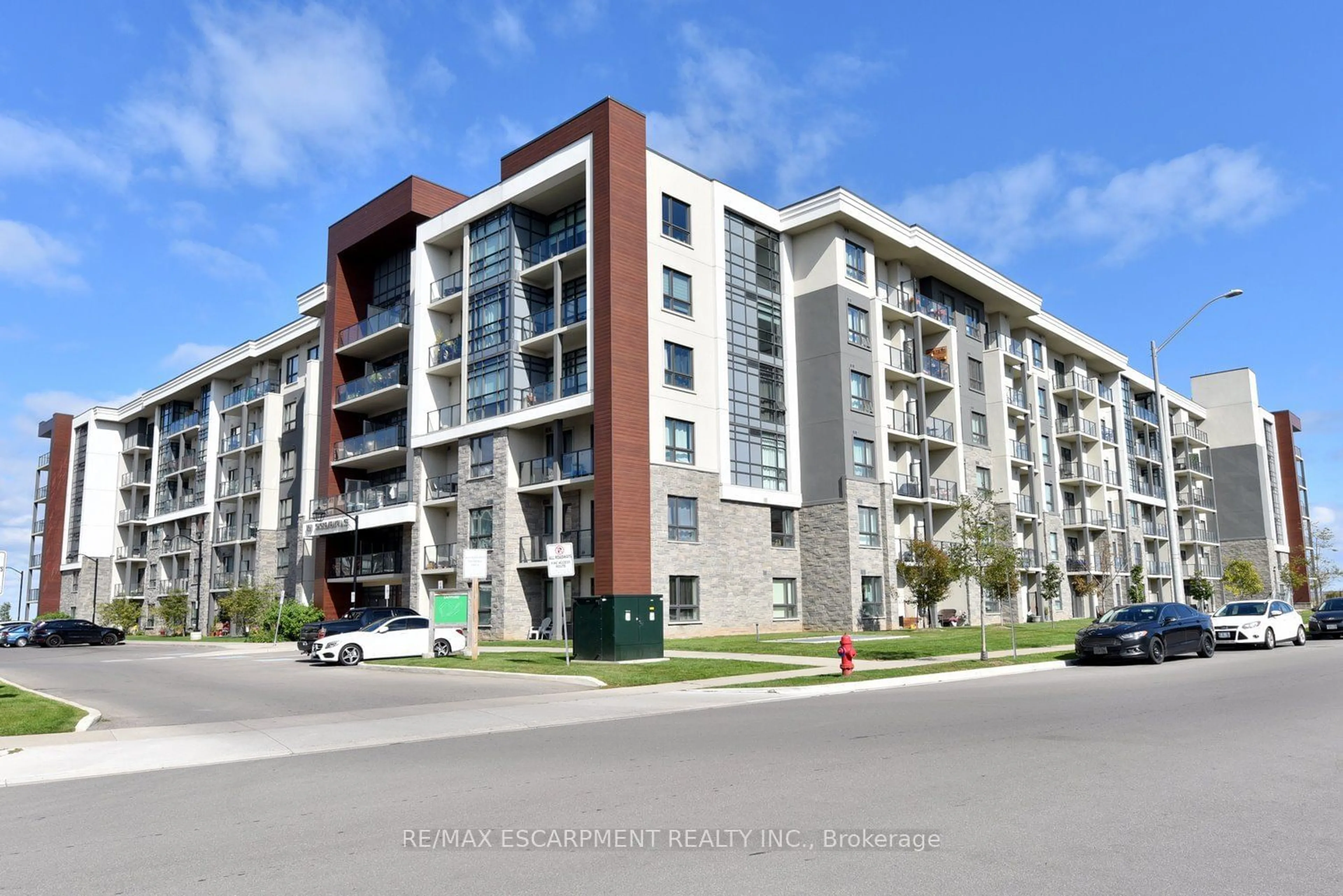 A pic from exterior of the house or condo, the street view for 101 Shoreview Pl #214, Hamilton Ontario L8E 0K3