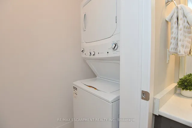 Additional property image - 101 Shoreview Pl Unit 214
