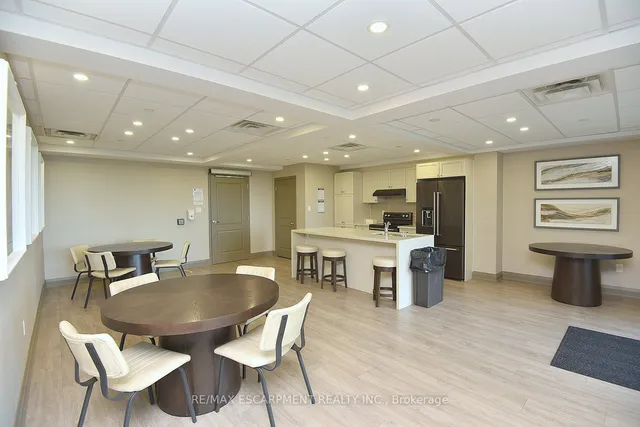 Additional property image - 101 Shoreview Pl Unit 214