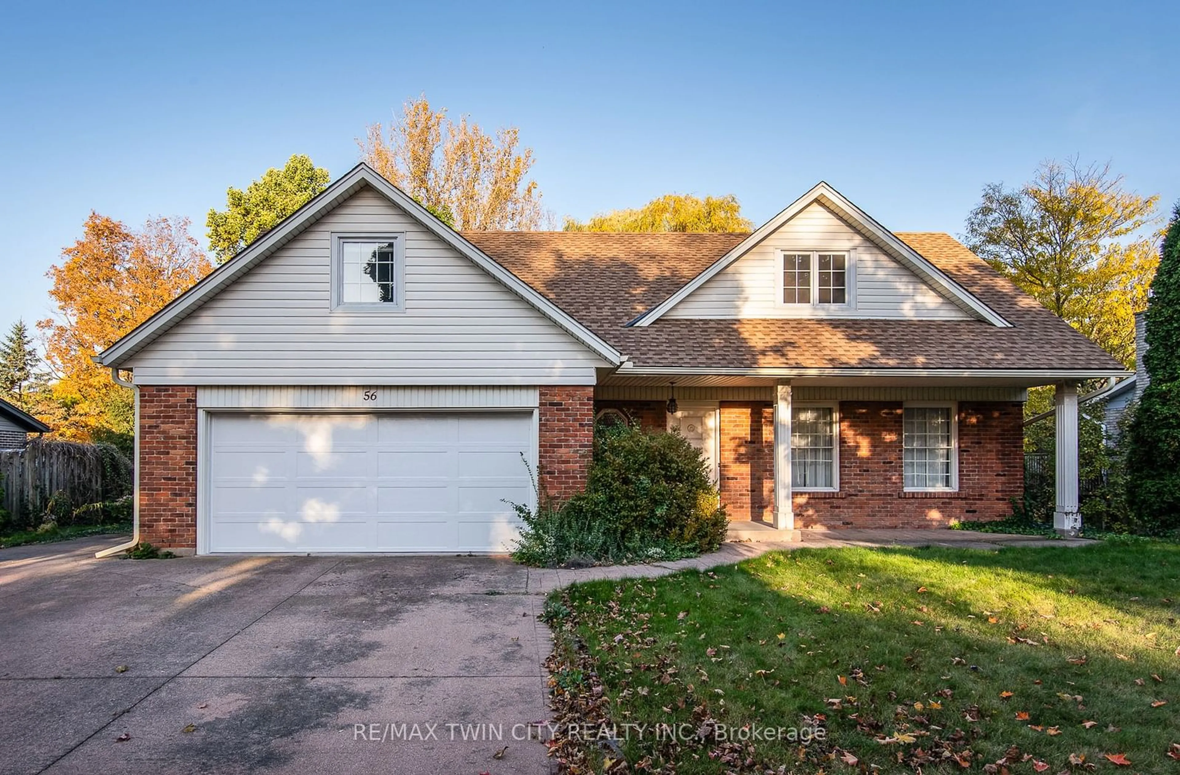 Home with brick exterior material for 56 Ridgeview Cres, Waterloo Ontario N2L 2P9