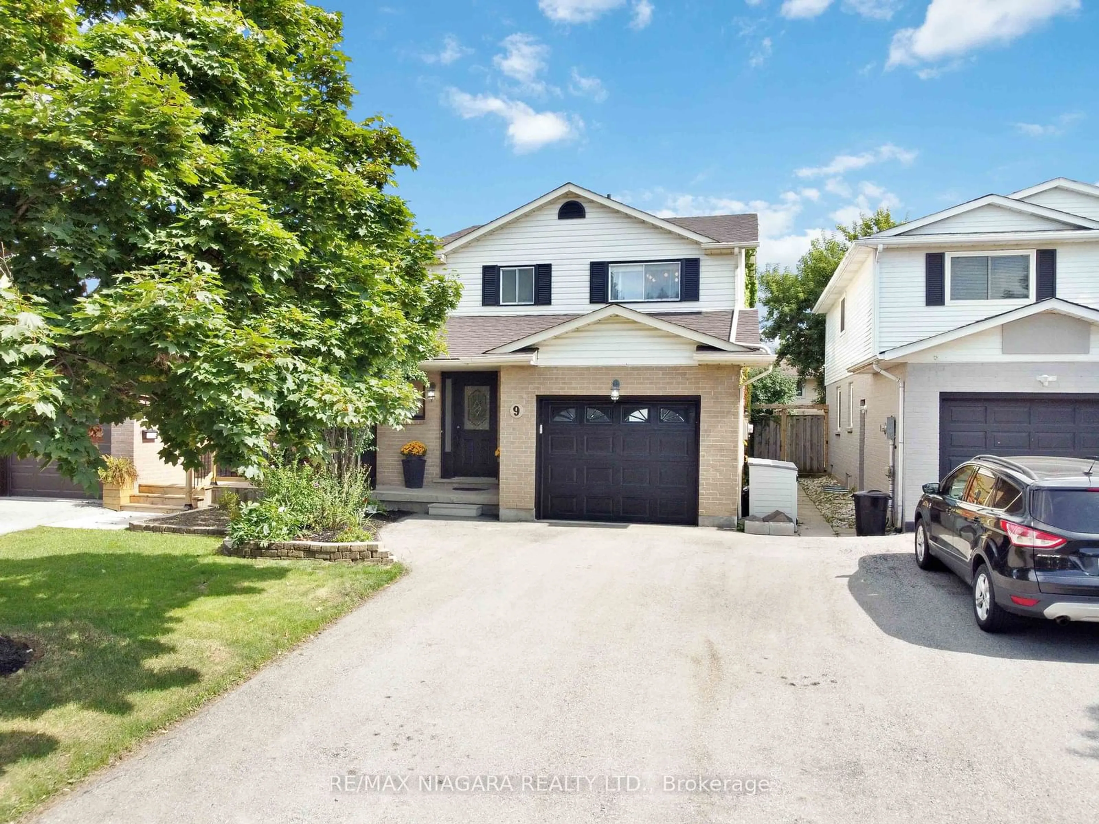 Frontside or backside of a home, the street view for 9 Culligan Cres, Thorold Ontario L2V 4P1