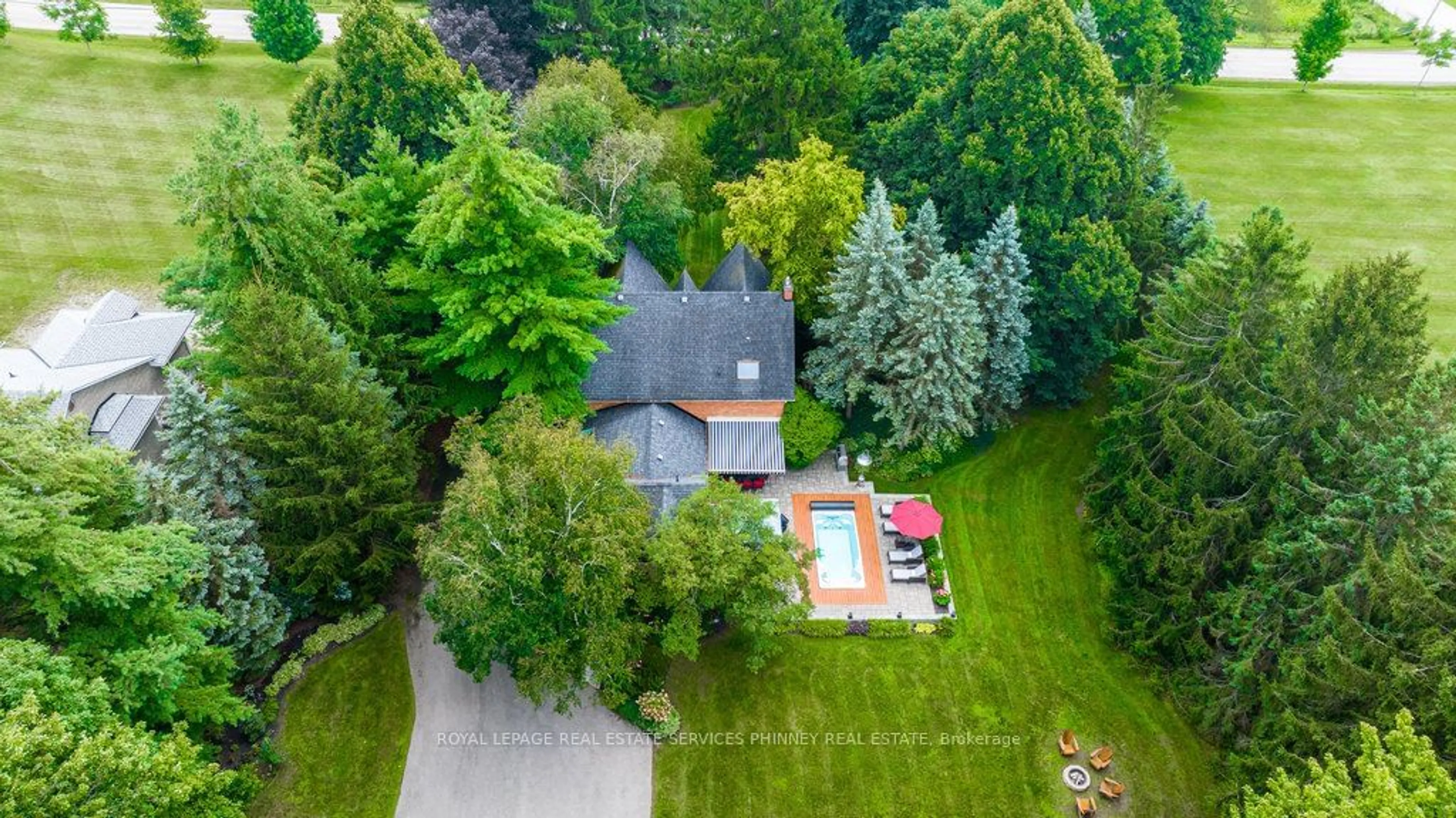 Frontside or backside of a home, cottage for 499 Carlisle Rd, Hamilton Ontario L0P 1B0