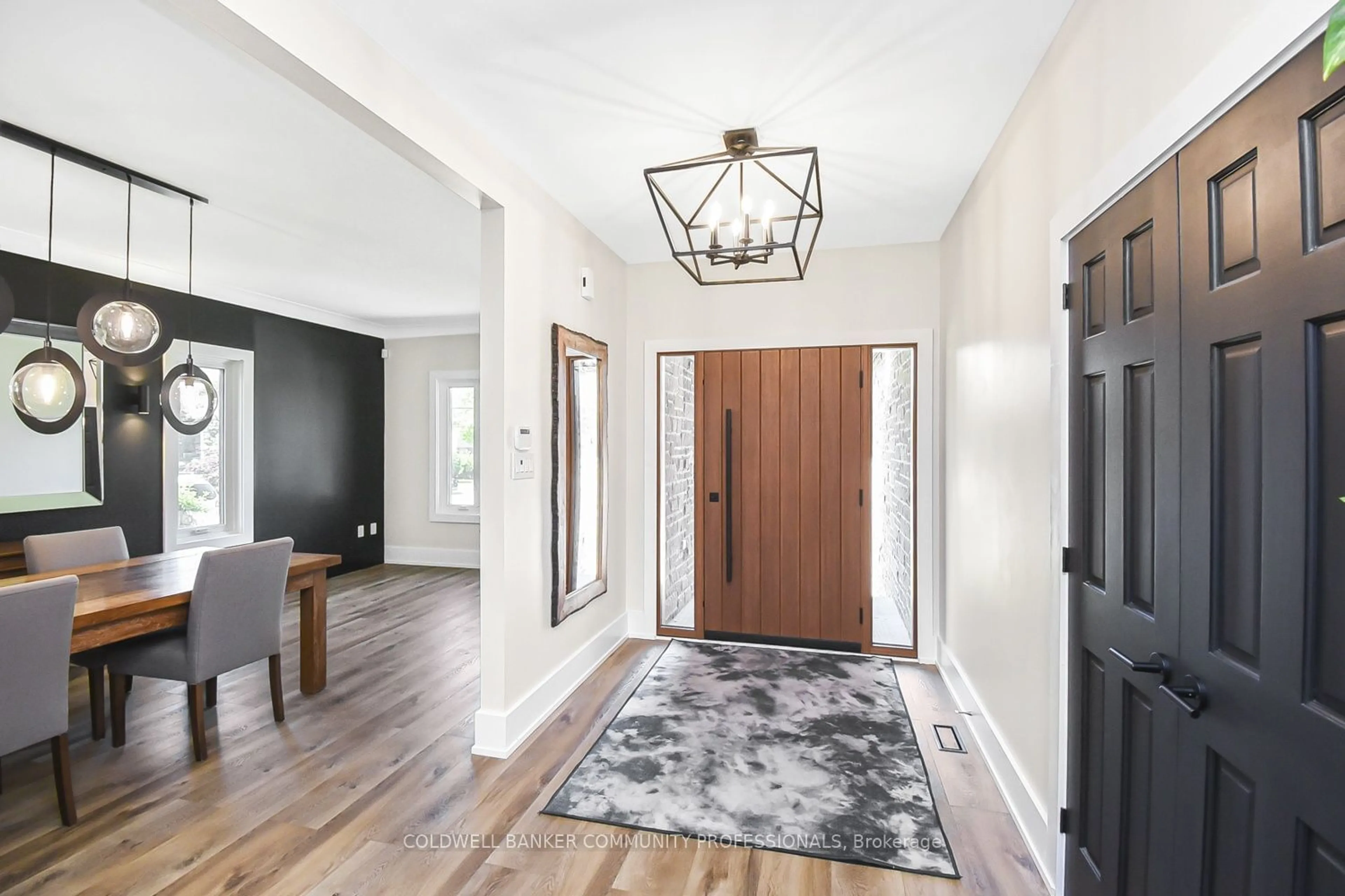 Indoor entryway, wood floors for 353 Highland Rd, Hamilton Ontario L8J 2S2