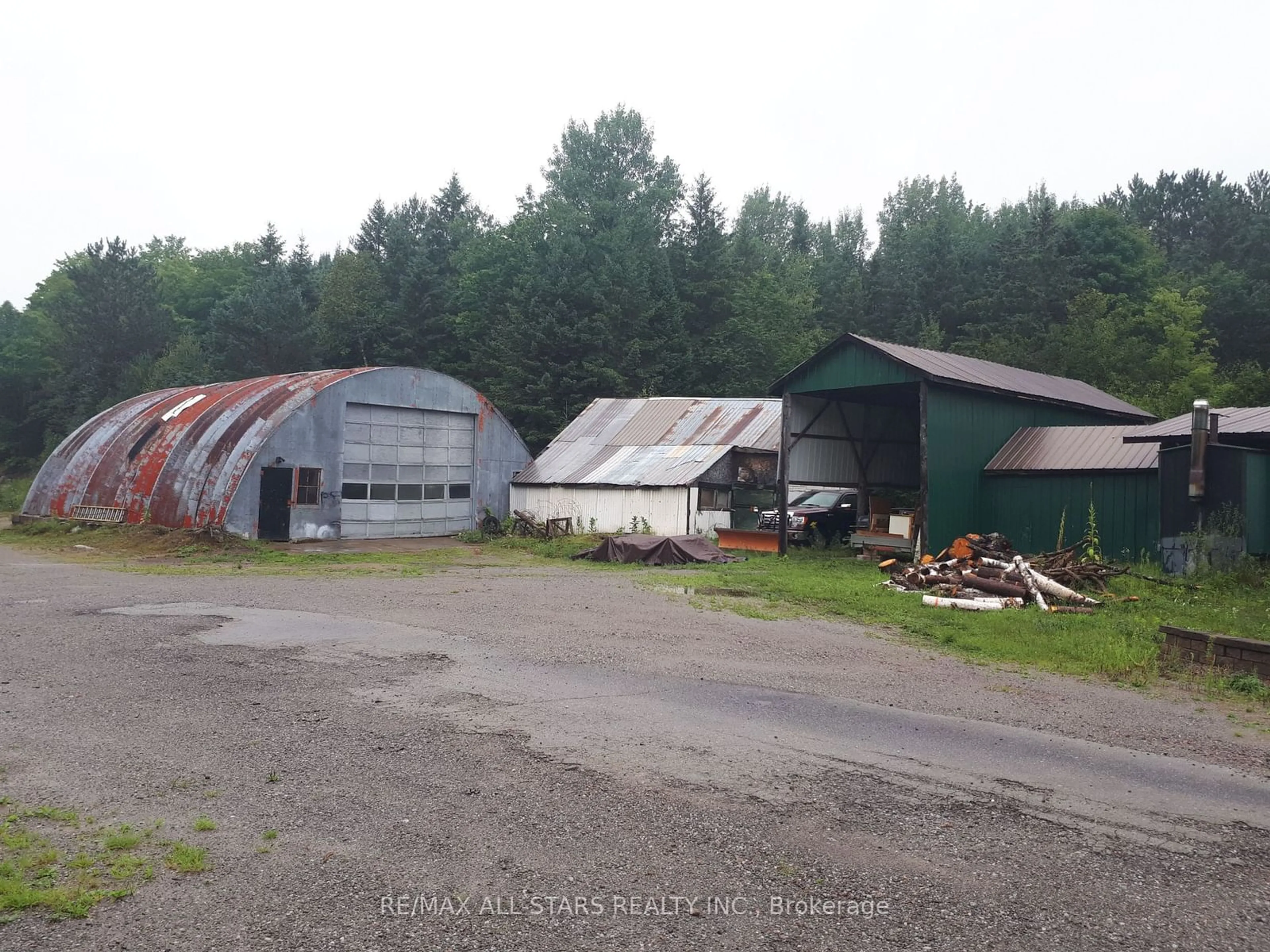 Shed for 1007 Dewey St, Highlands East Ontario K0M 1R0