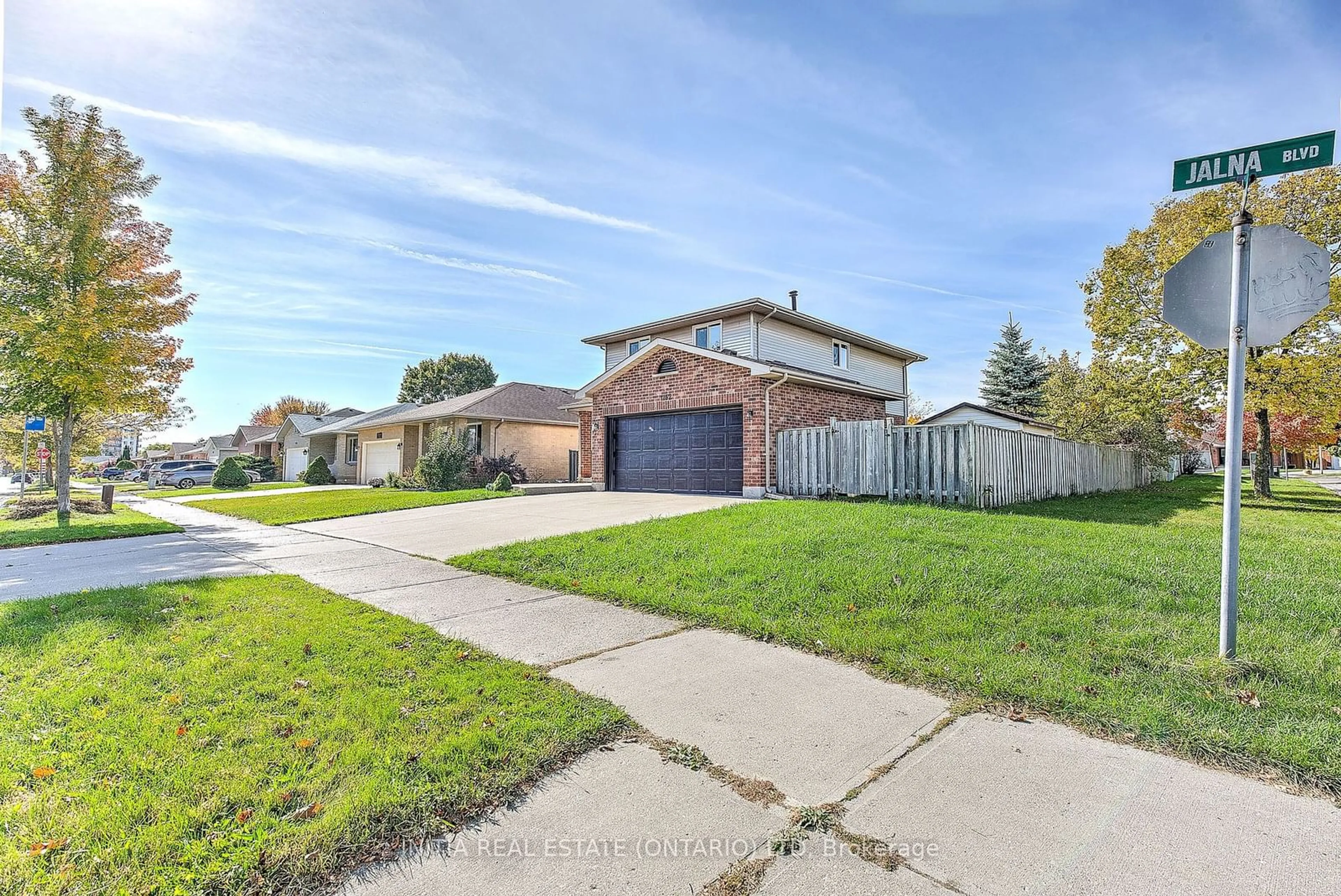 Frontside or backside of a home, the street view for 1762 Jalna Blvd, London Ontario N6E 3R1