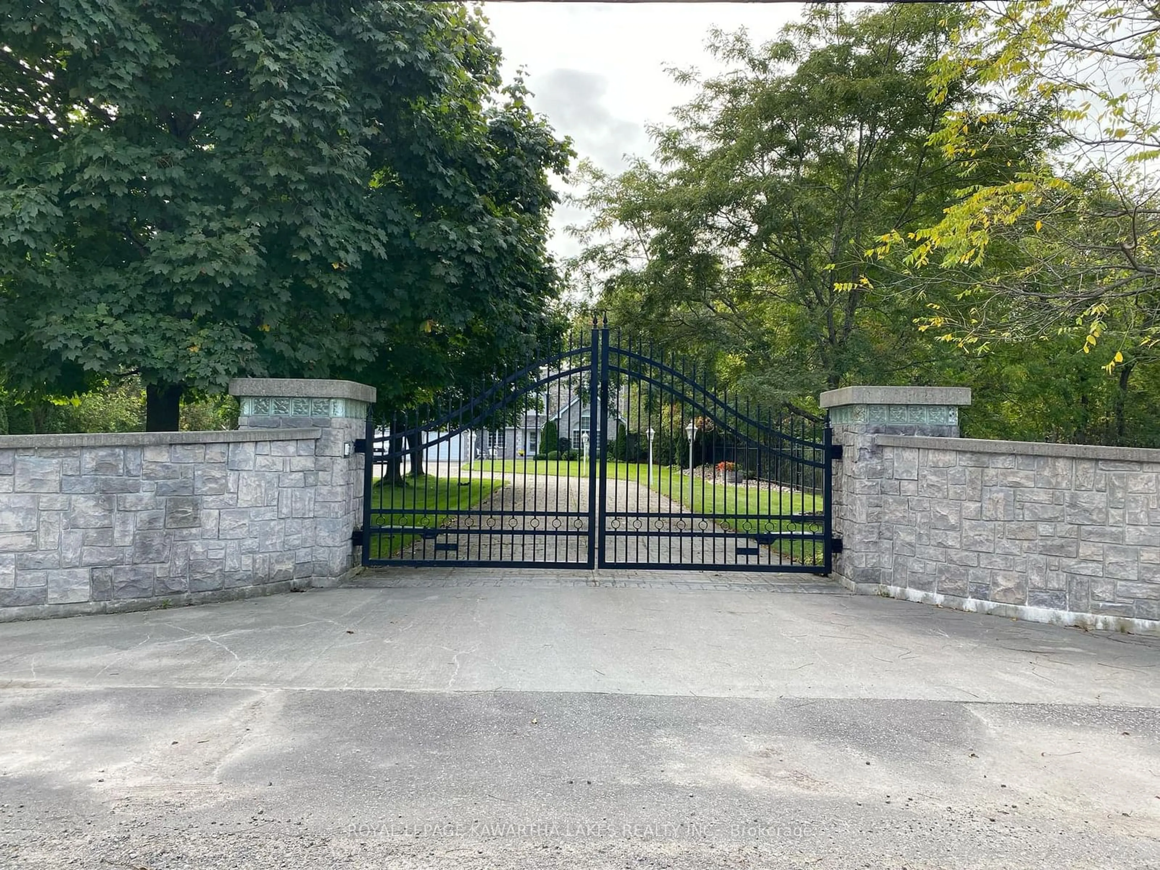 A pic from exterior of the house or condo, the street view for 4 Sturgeon Glen Rd, Kawartha Lakes Ontario K0M 1N0