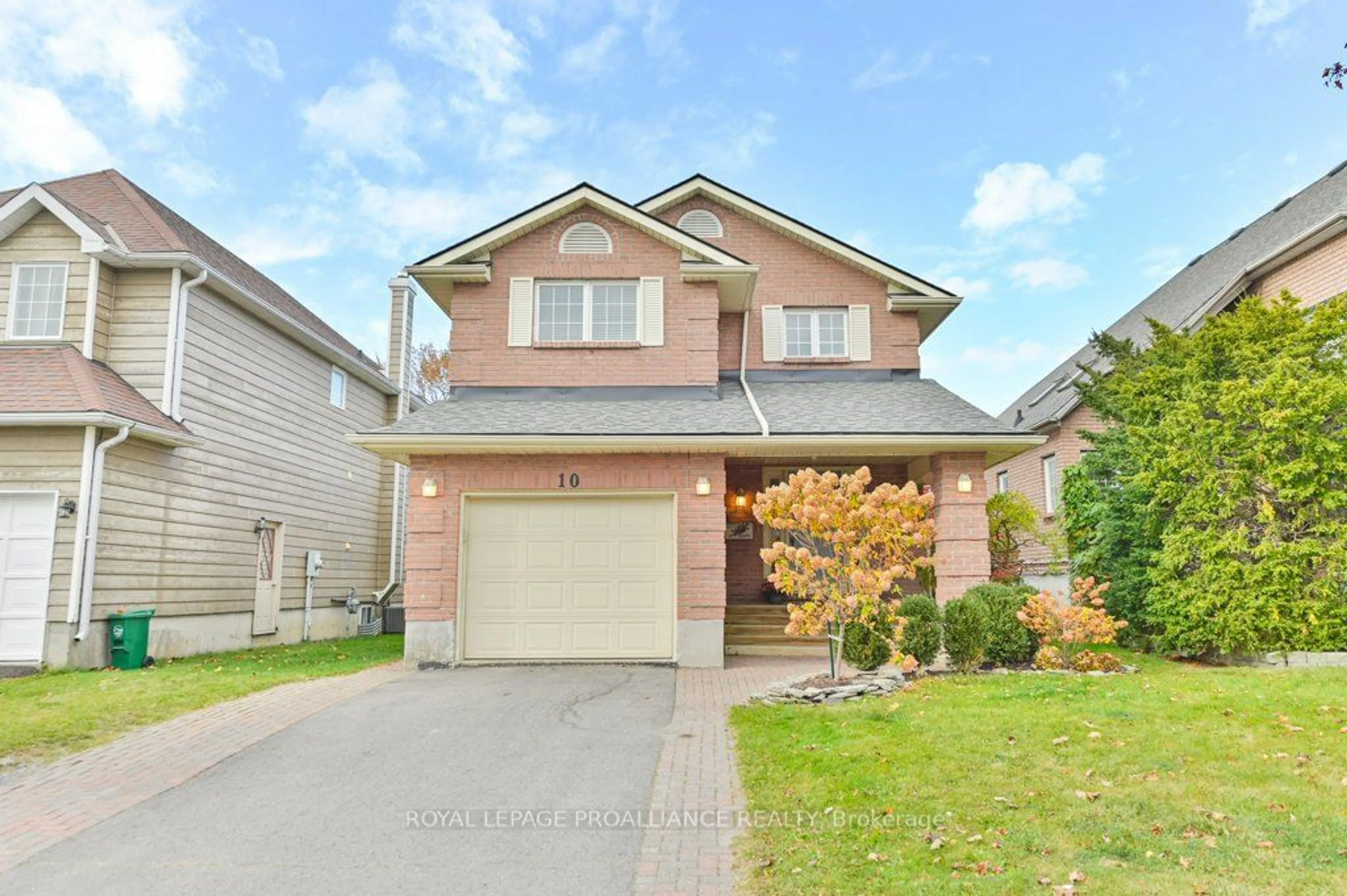 Frontside or backside of a home, the street view for 10 Sherwood Cres, Belleville Ontario K8P 5G1