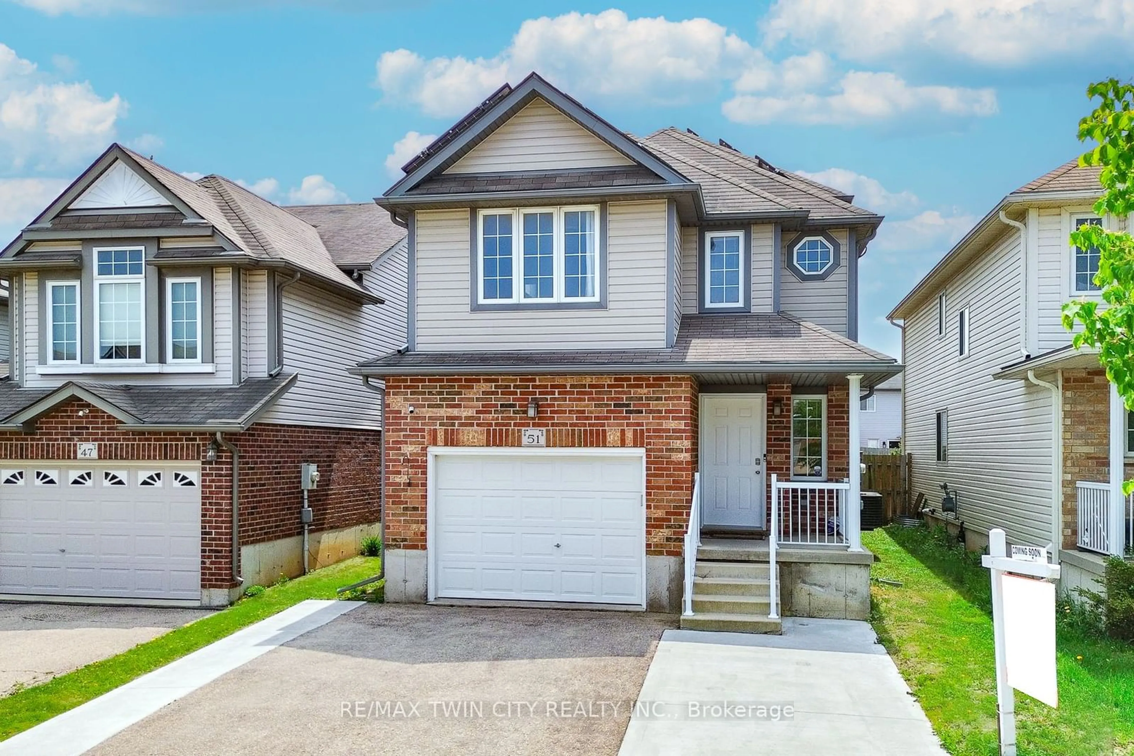 Frontside or backside of a home, cottage for 51 Seabrook Dr, Kitchener Ontario N2R 1Y1