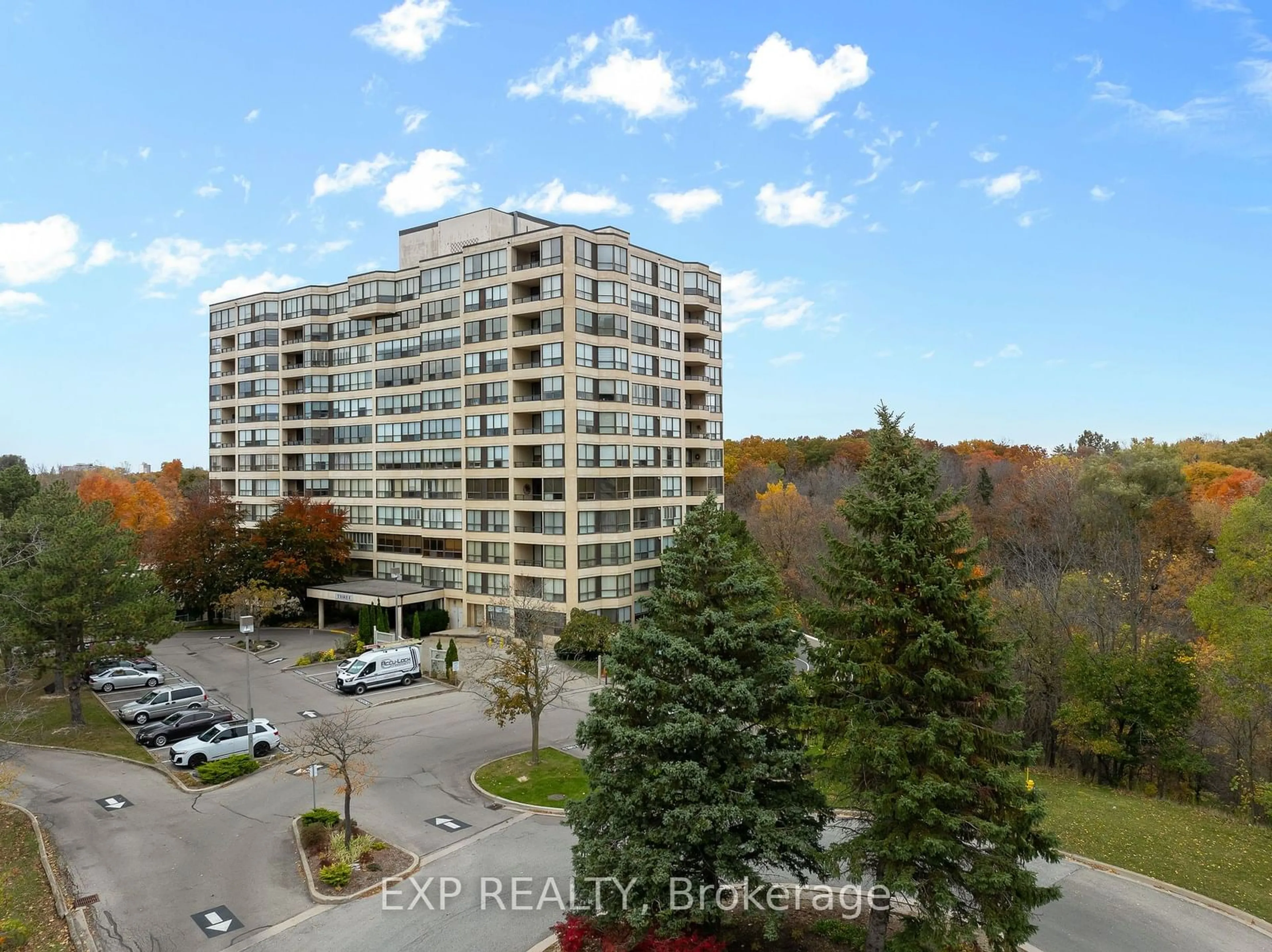 A pic from exterior of the house or condo, the front or back of building for 3 Towering Hts Blvd #1008, St. Catharines Ontario L2T 4A4