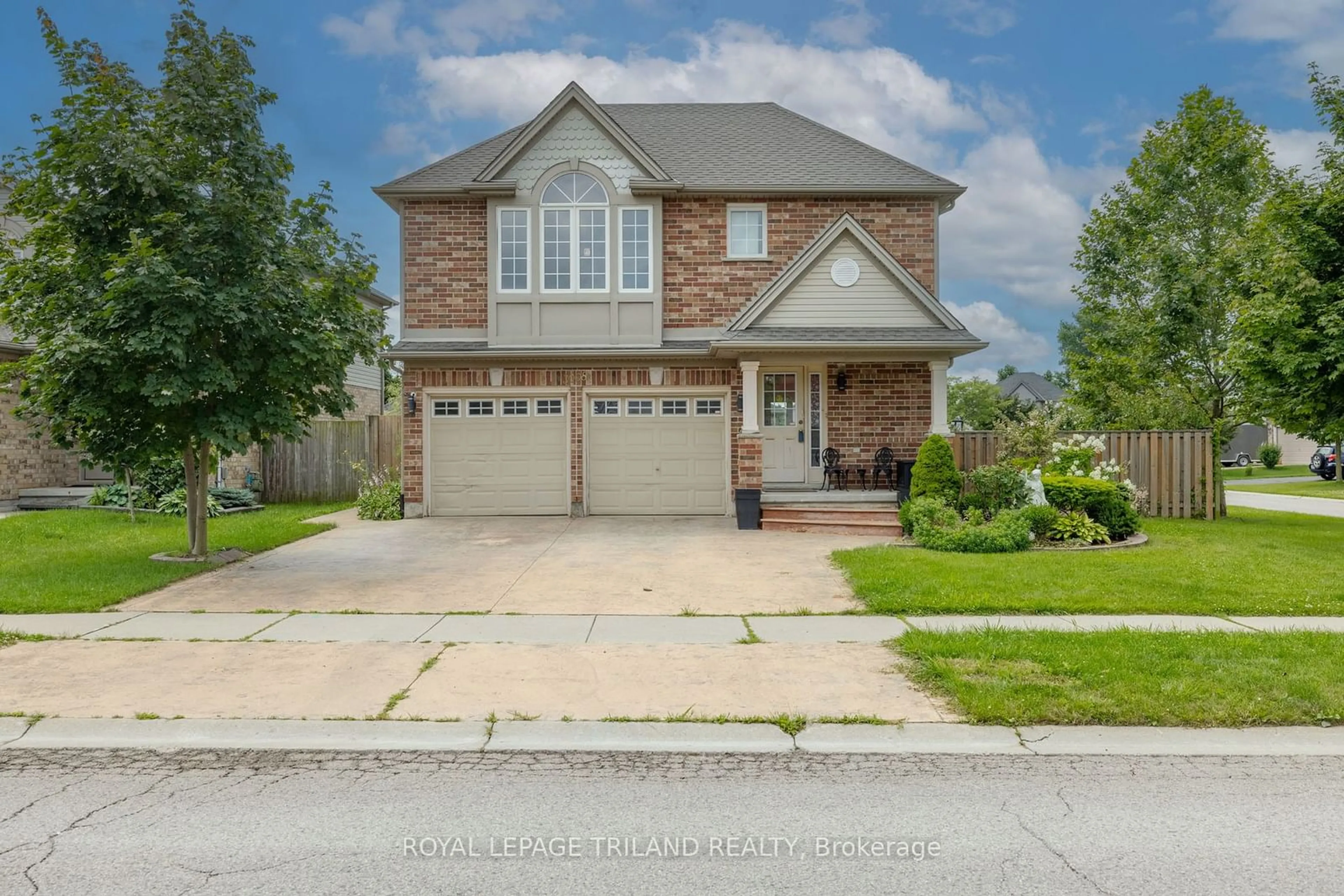 Frontside or backside of a home, the street view for 3008 Meadowgate Blvd, London Ontario N6M 1L2