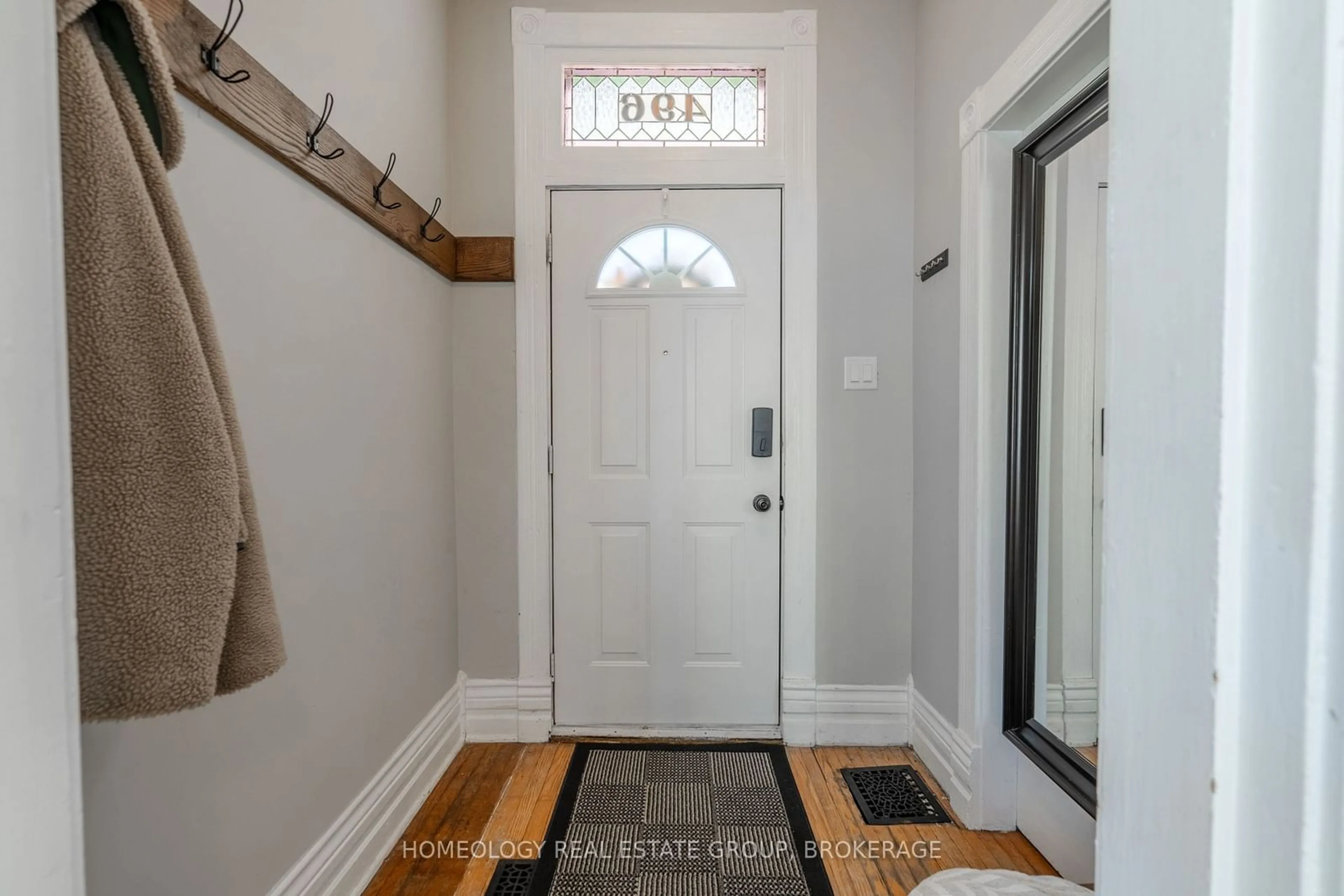 Indoor entryway, wood floors for 496 Dorinda St, London Ontario N5W 4B4