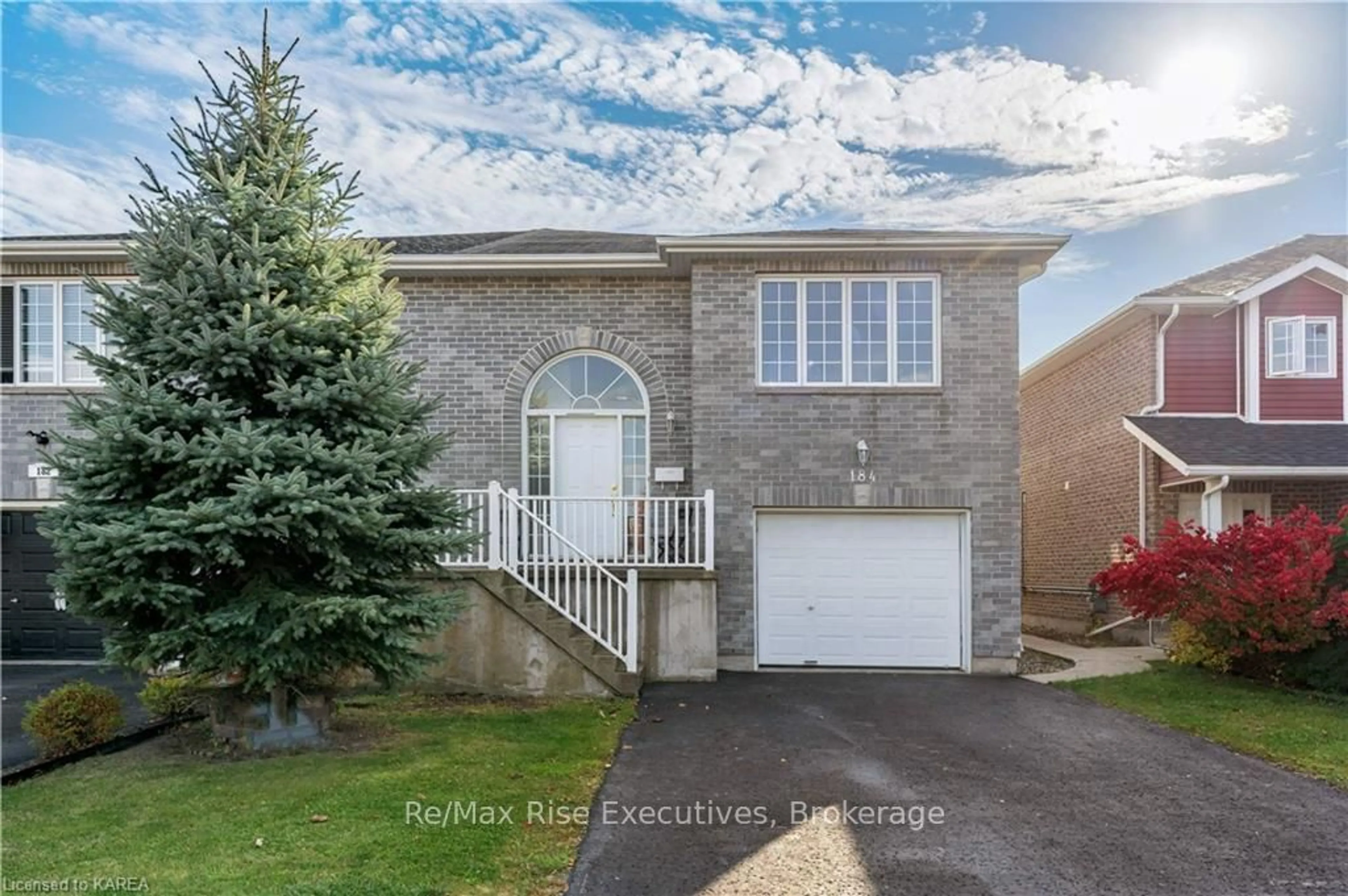 Frontside or backside of a home, the street view for 184 BRICELAND St, Kingston Ontario K7K 7L2