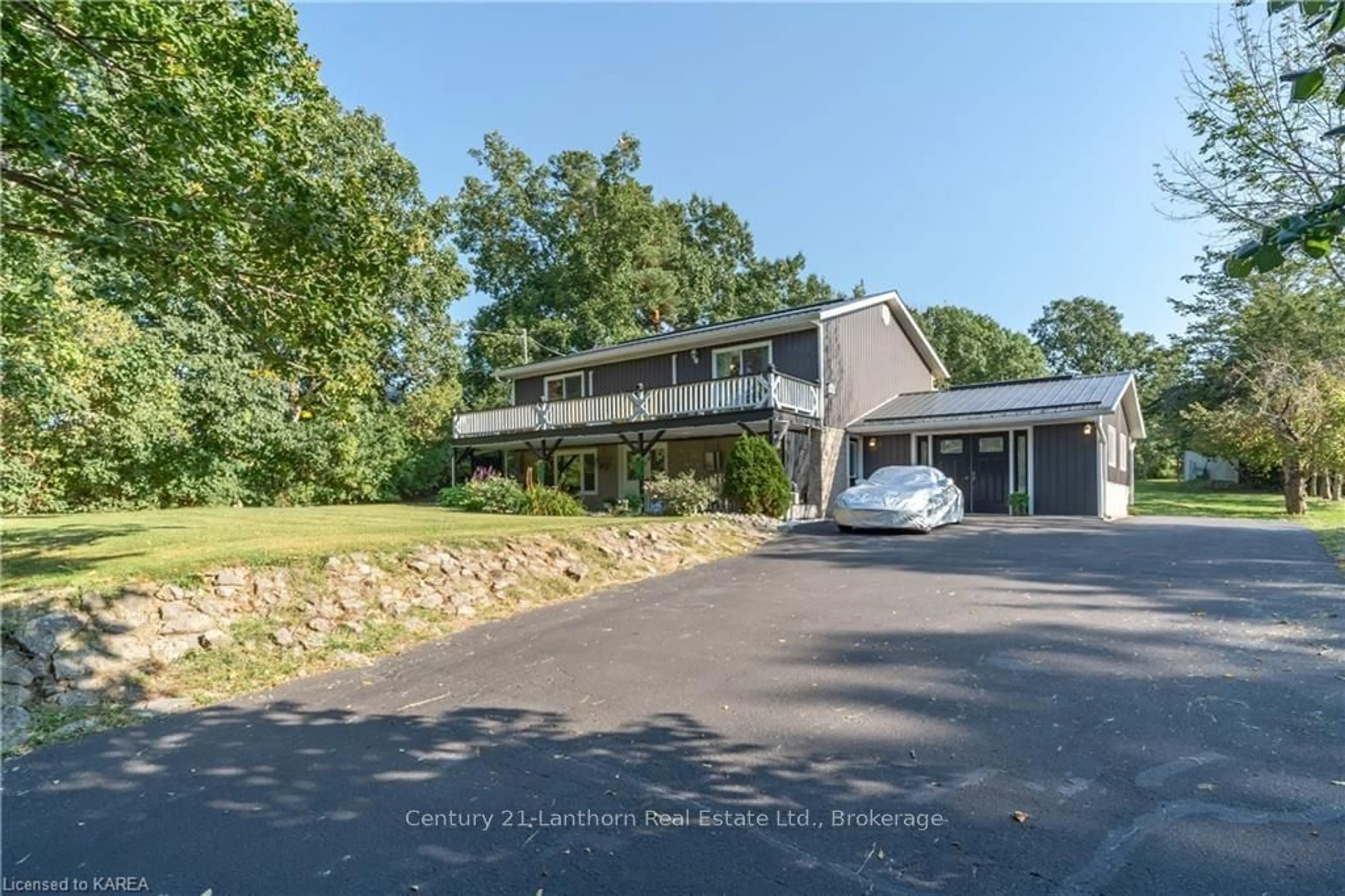 A pic from exterior of the house or condo, the street view for 11807 LOYALIST Pkwy, Prince Edward County Ontario K0K 2T0