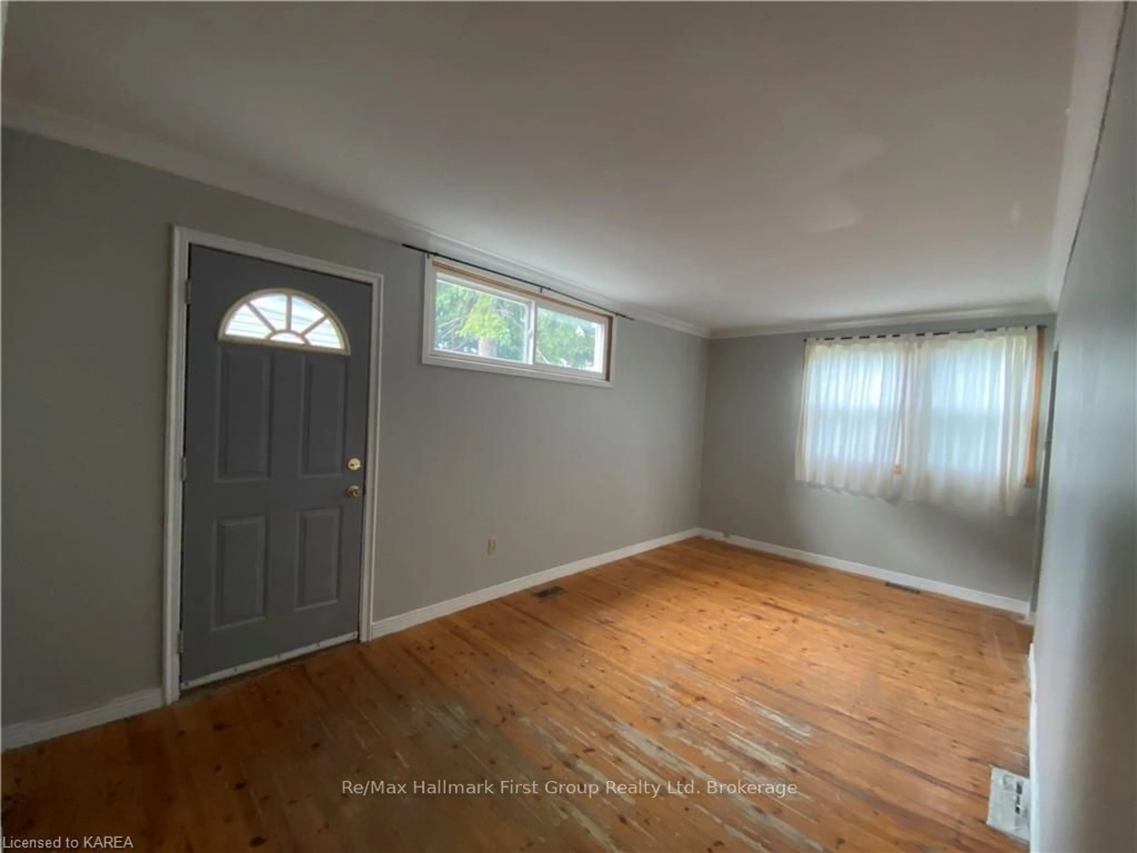 A pic of a room, wood floors for 516 VICTORIA St, Kingston Ontario K7L 4A1