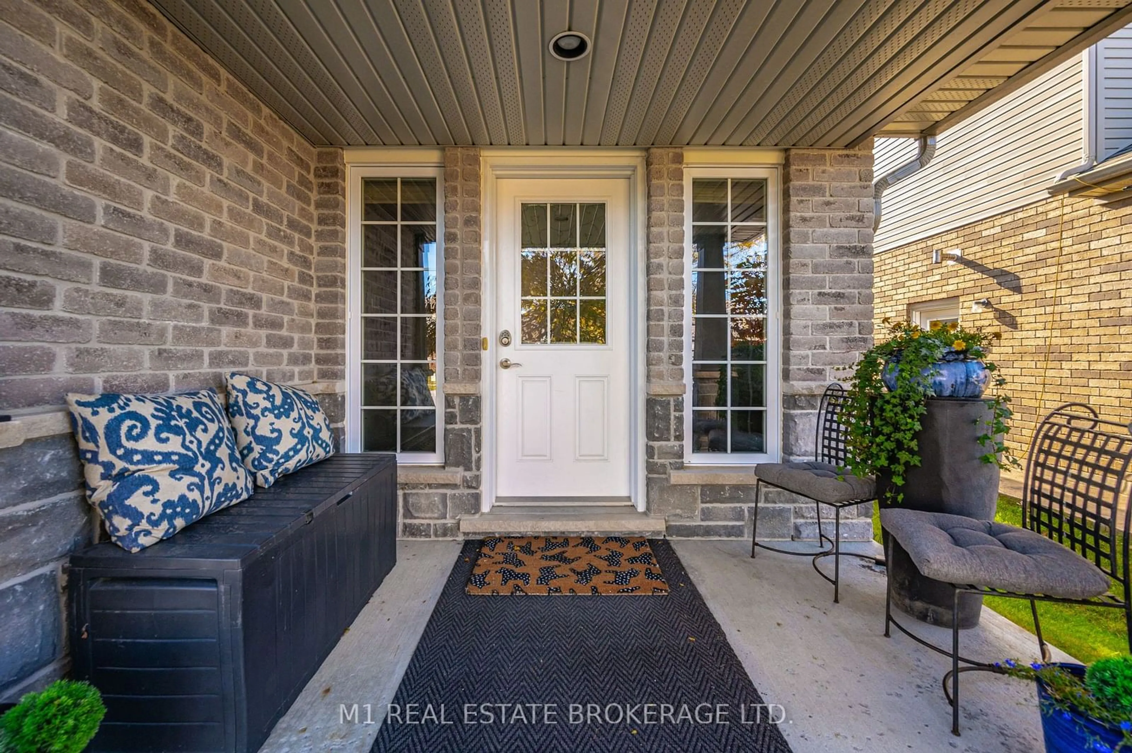 Indoor entryway, wood floors for 66 Healey St, Centre Wellington Ontario N0B 1S0