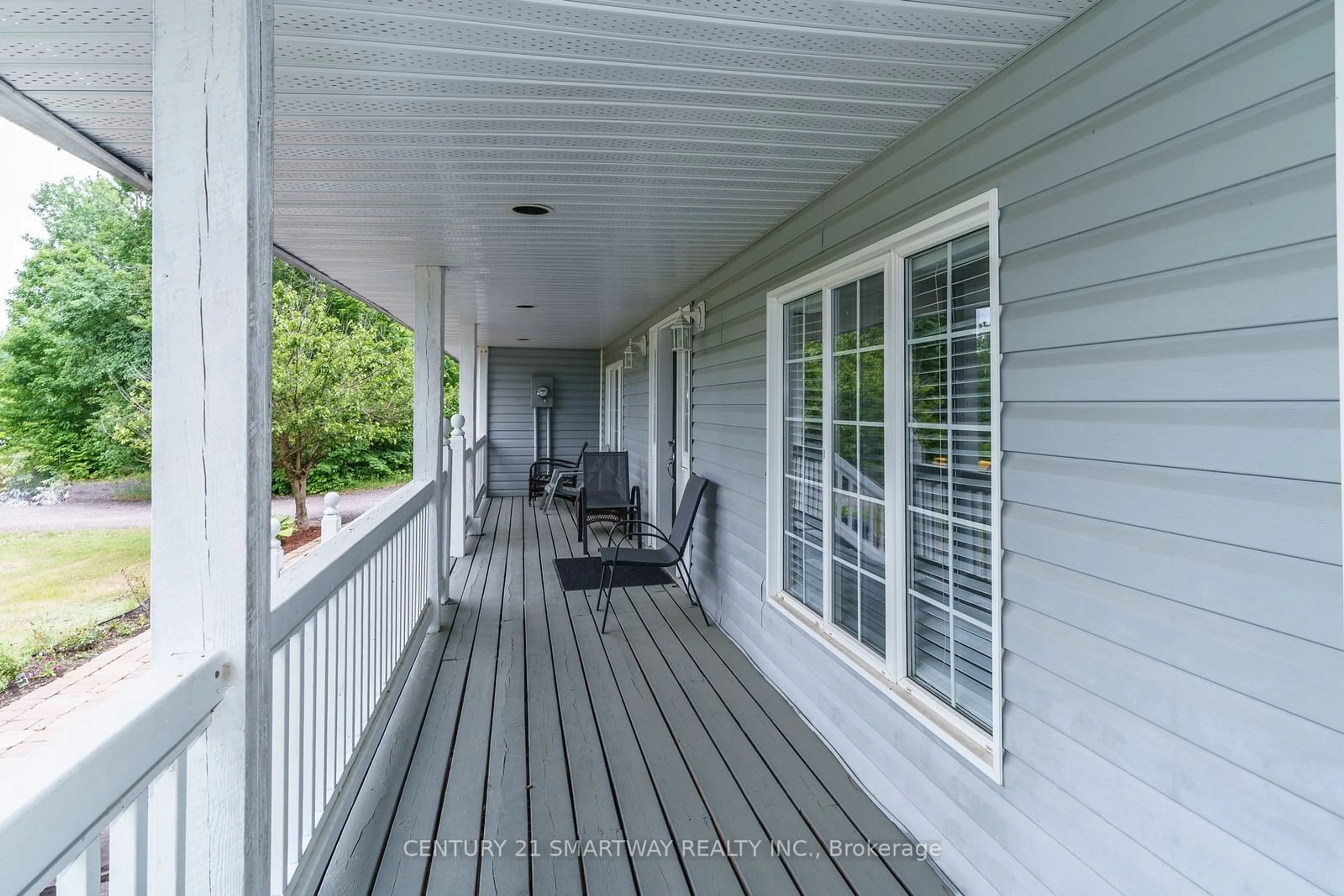 Patio, cottage for 1070 Tally-Ho Winter Park Rd, Lake of Bays Ontario P1H 2J6