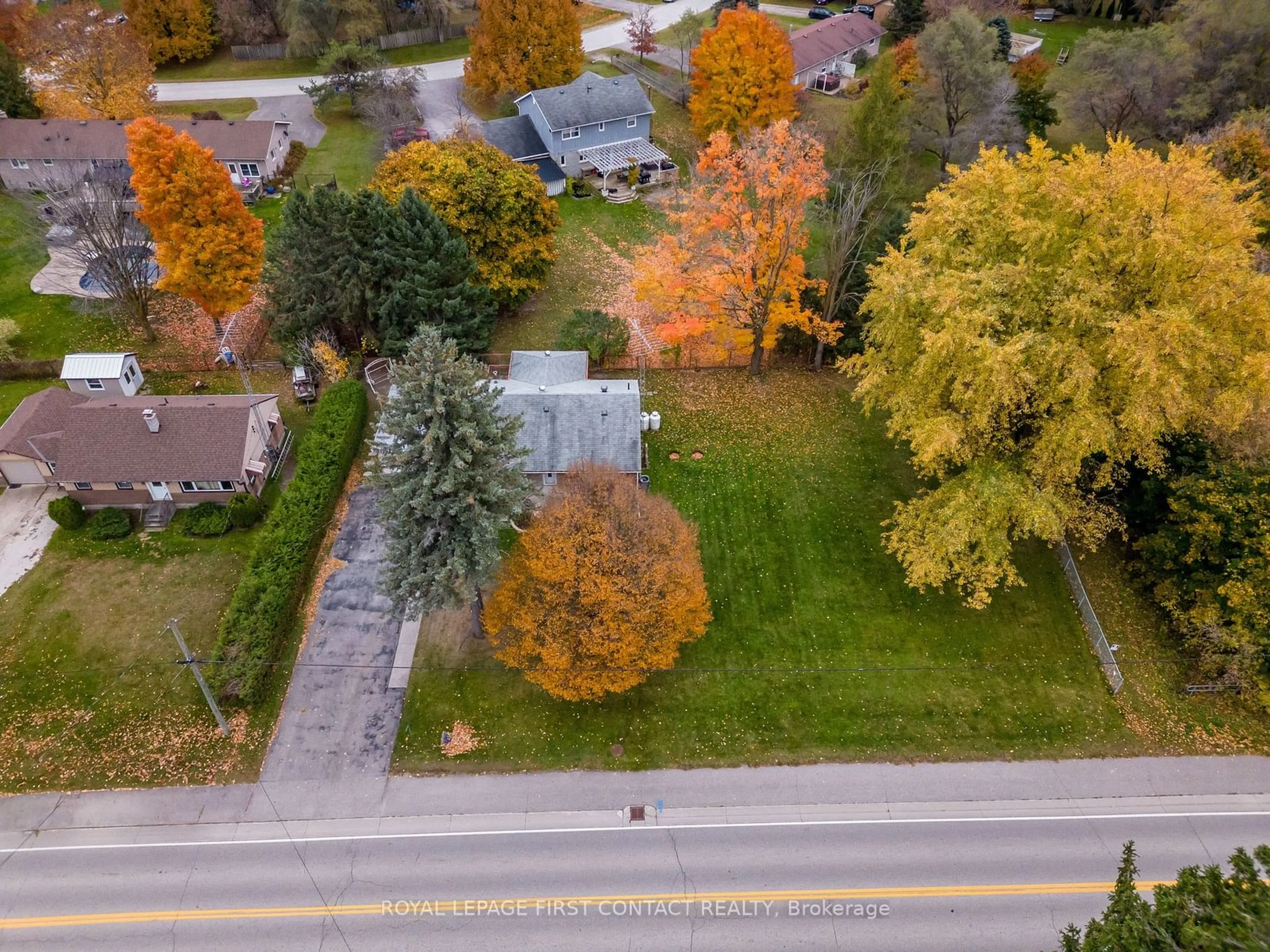 Frontside or backside of a home, the street view for 588300 County Rd 17 Rd, Mulmur Ontario L9V 0S7